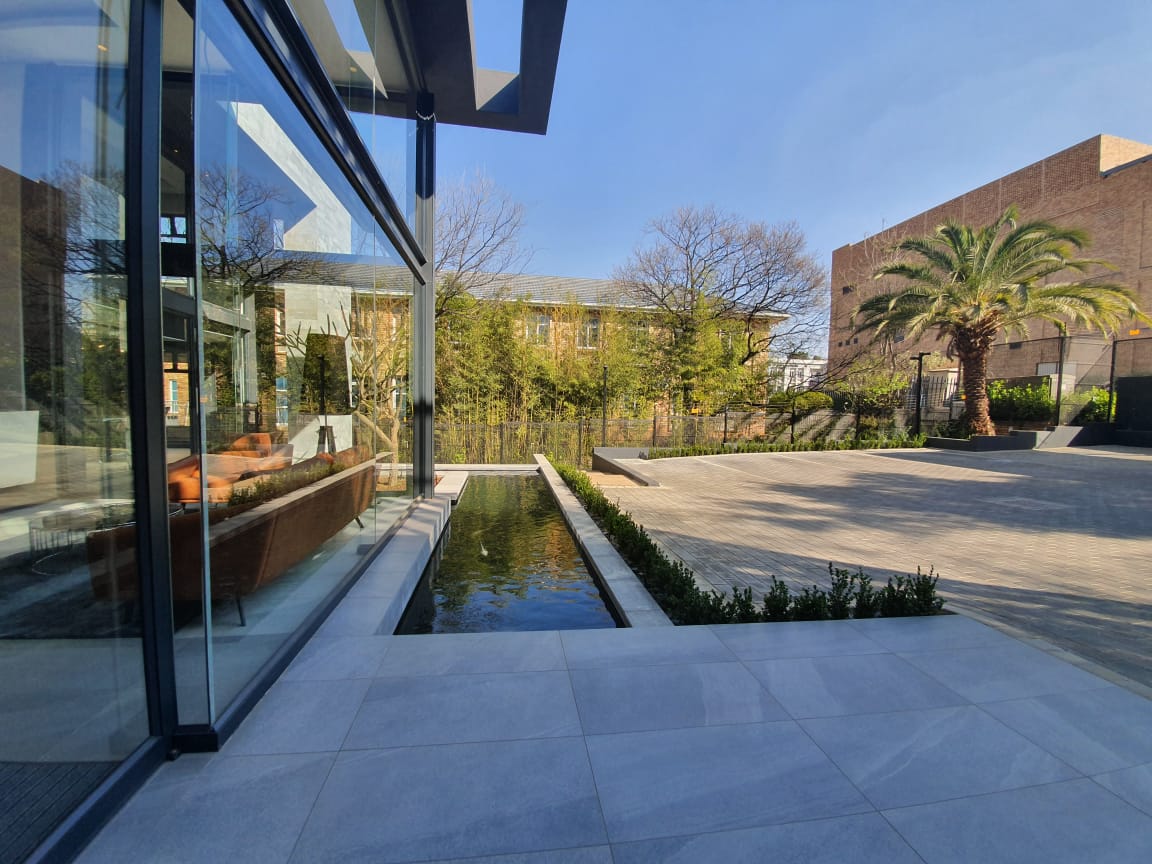 DLogan Space image 4