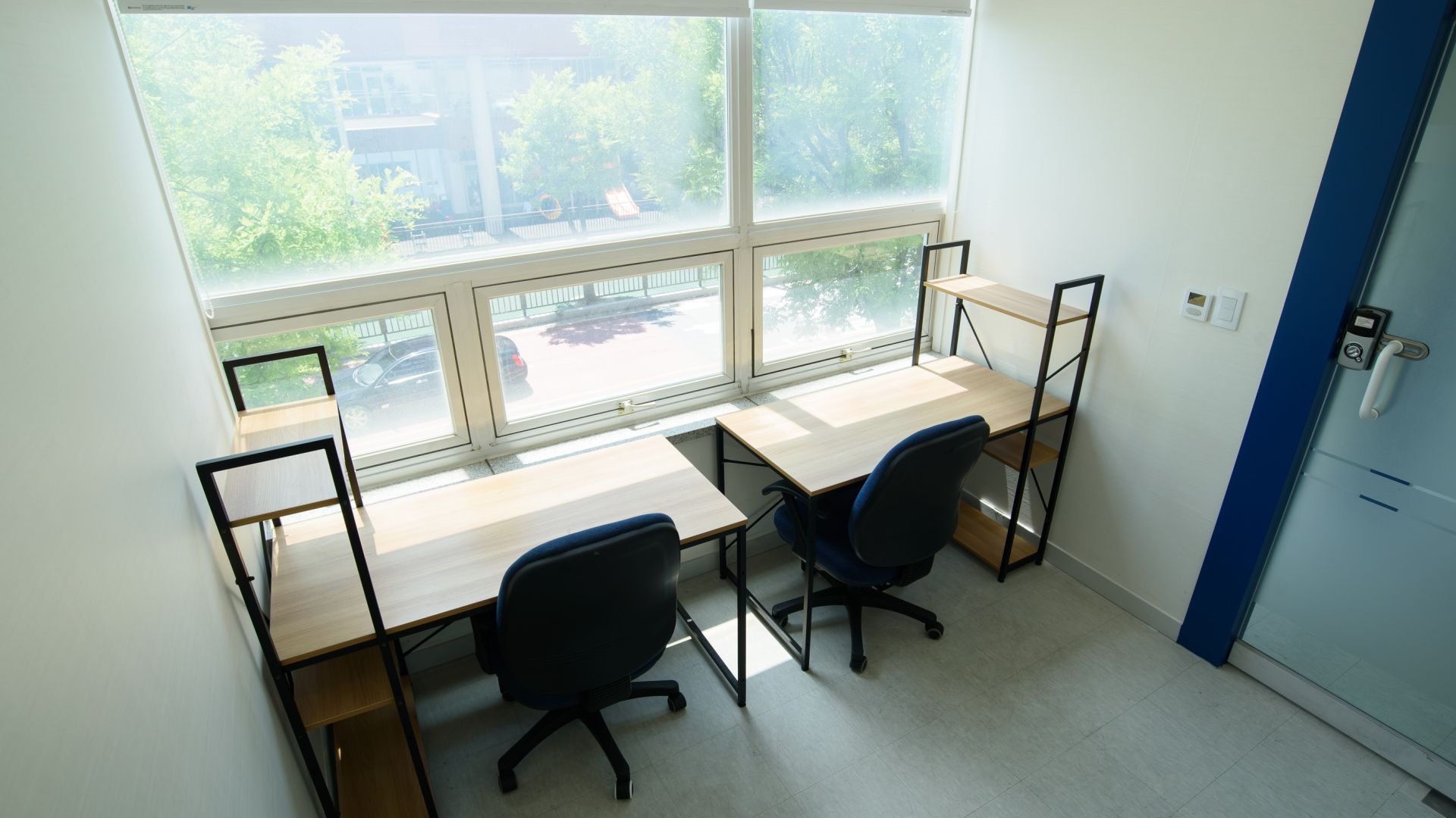 Peter Biz Center image 3