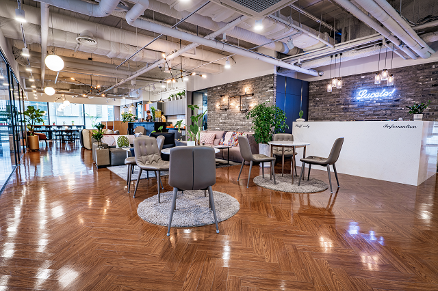 ECS153 Co-working space image 2