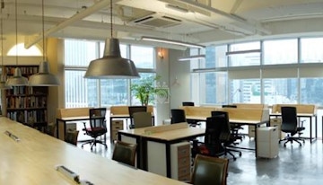 Superegg Place image 1