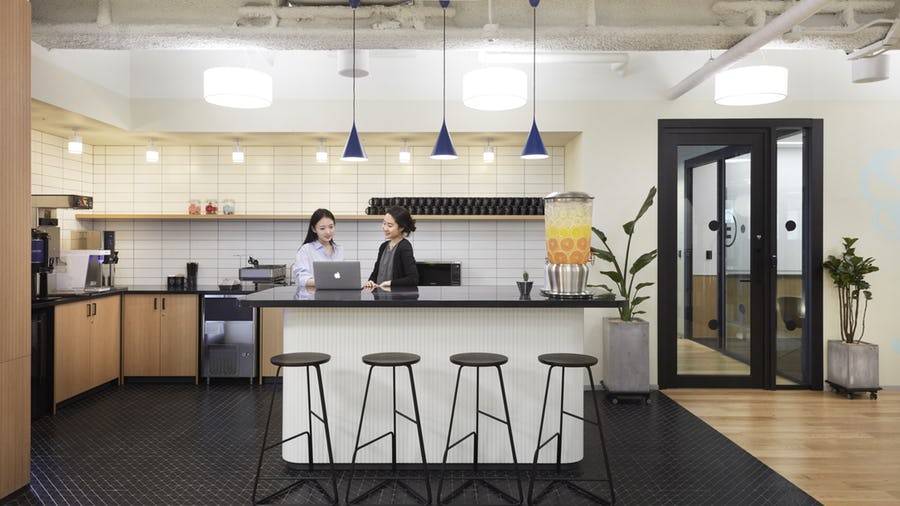 WeWork Gwanghwamun image 5