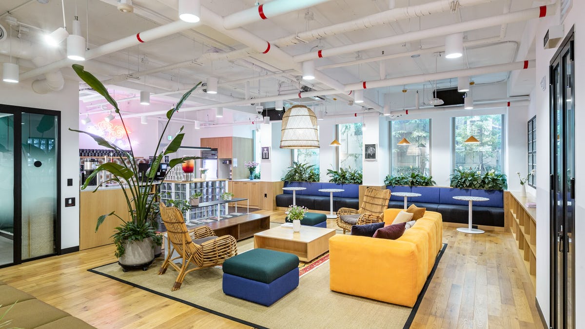 WeWork Sinsa image 4