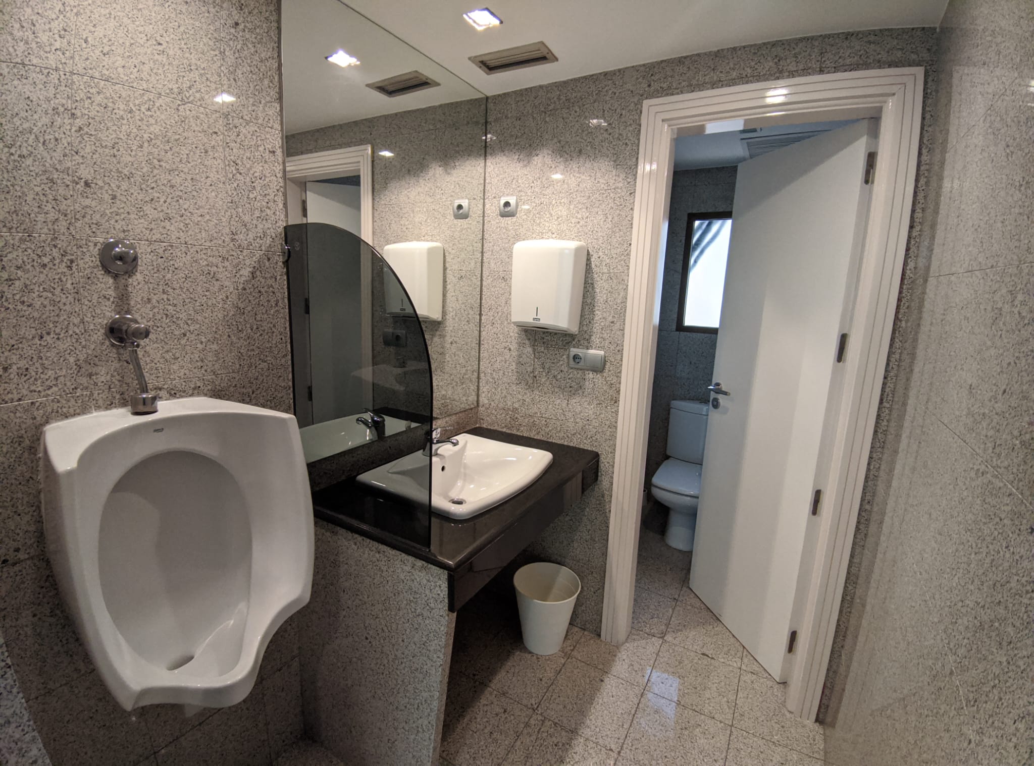 Space & Sky Coworking Alicante image 5