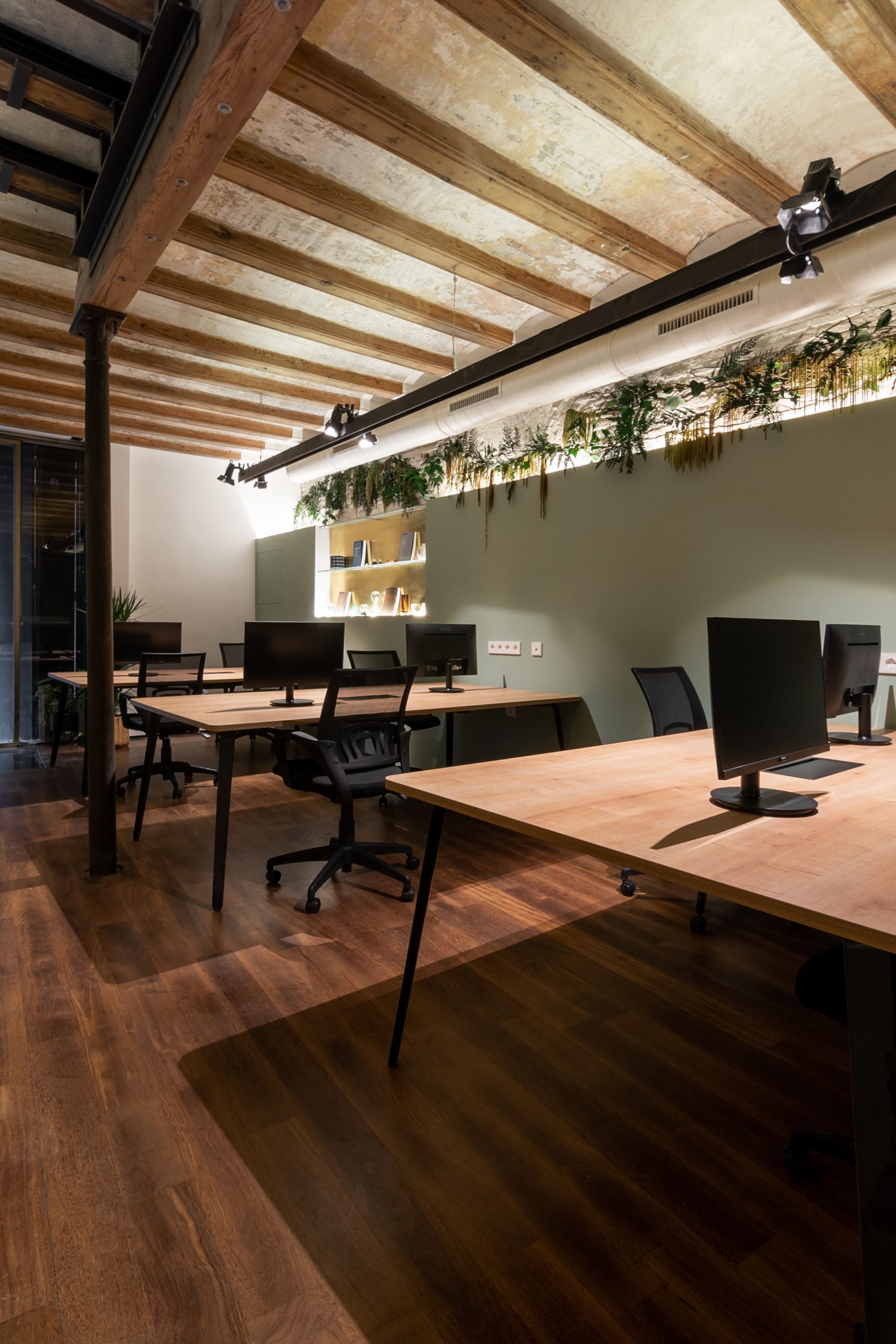 Coworker Barcelona image 2