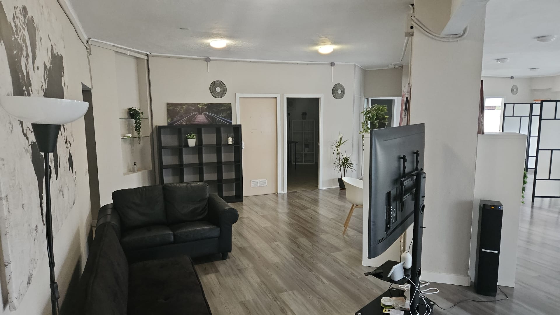 ESPACIOS COMUN CON ZONA DE TRABAJO POLIVALENTE 22@BARCELONA image 4