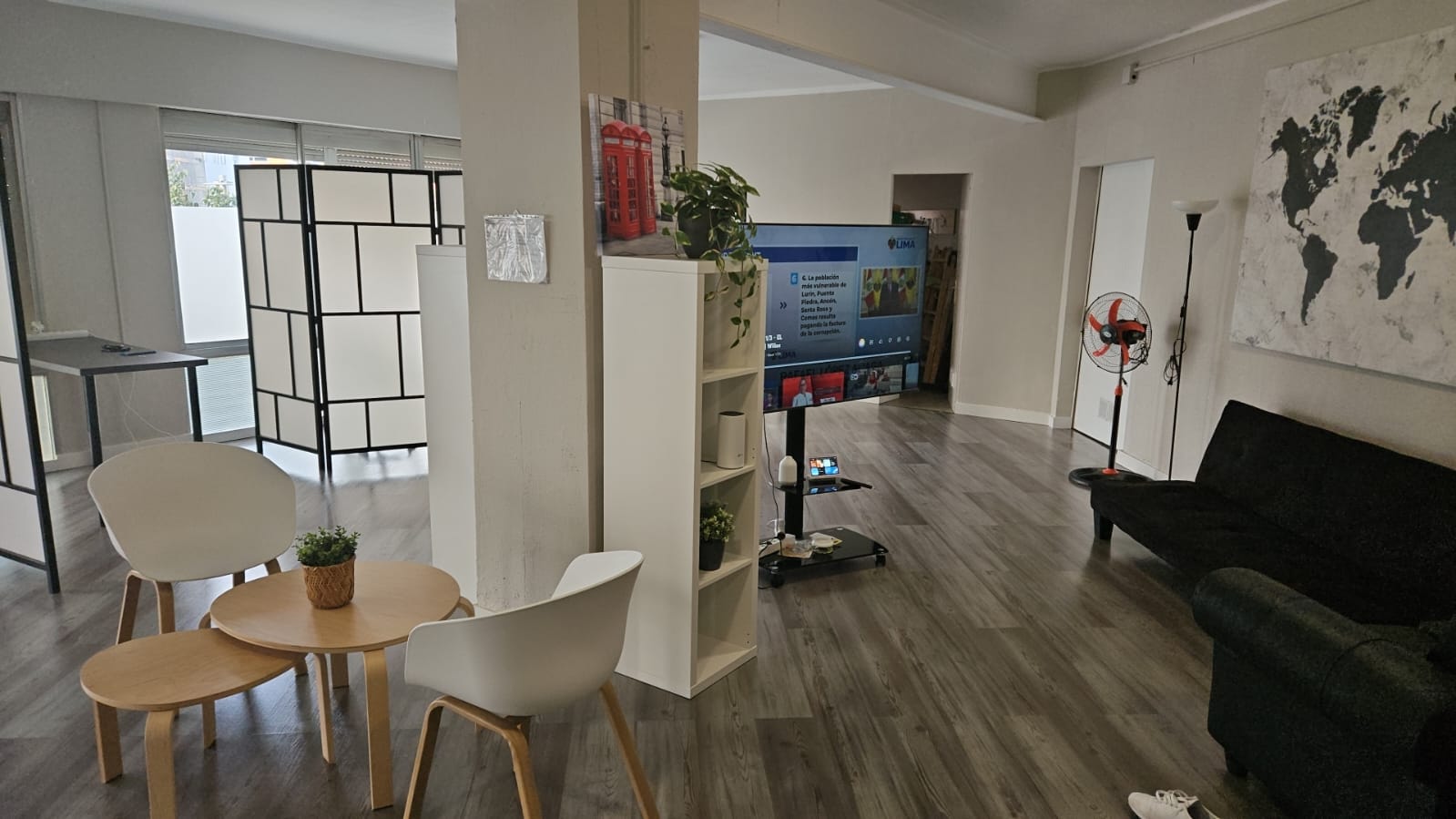 ESPACIOS COMUN CON ZONA DE TRABAJO POLIVALENTE 22@BARCELONA image 5