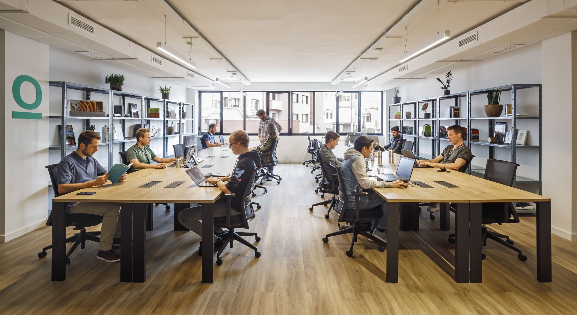 Monday Diagonal image 4