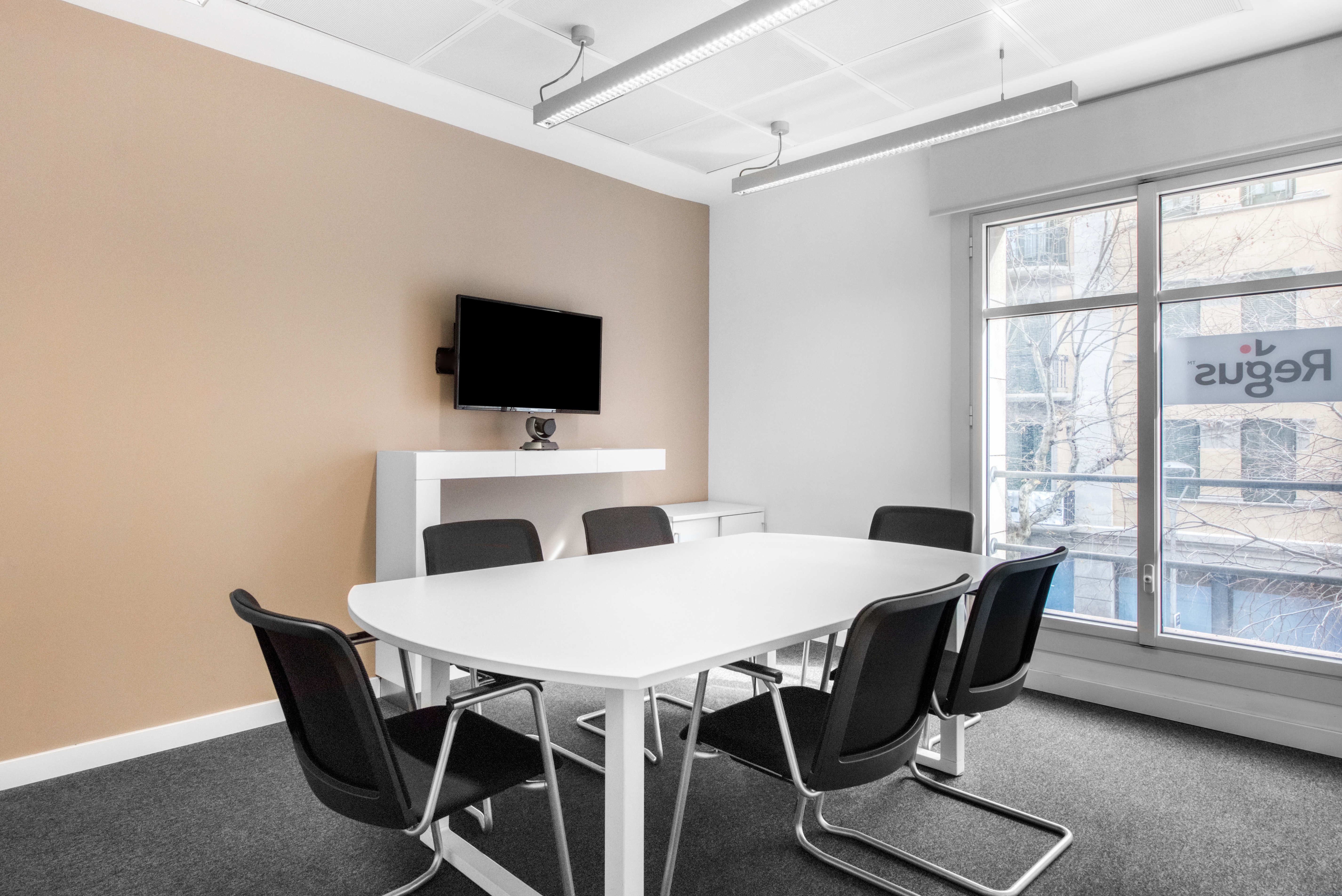 Regus - Barcelona, Diagonal Balmes image 2