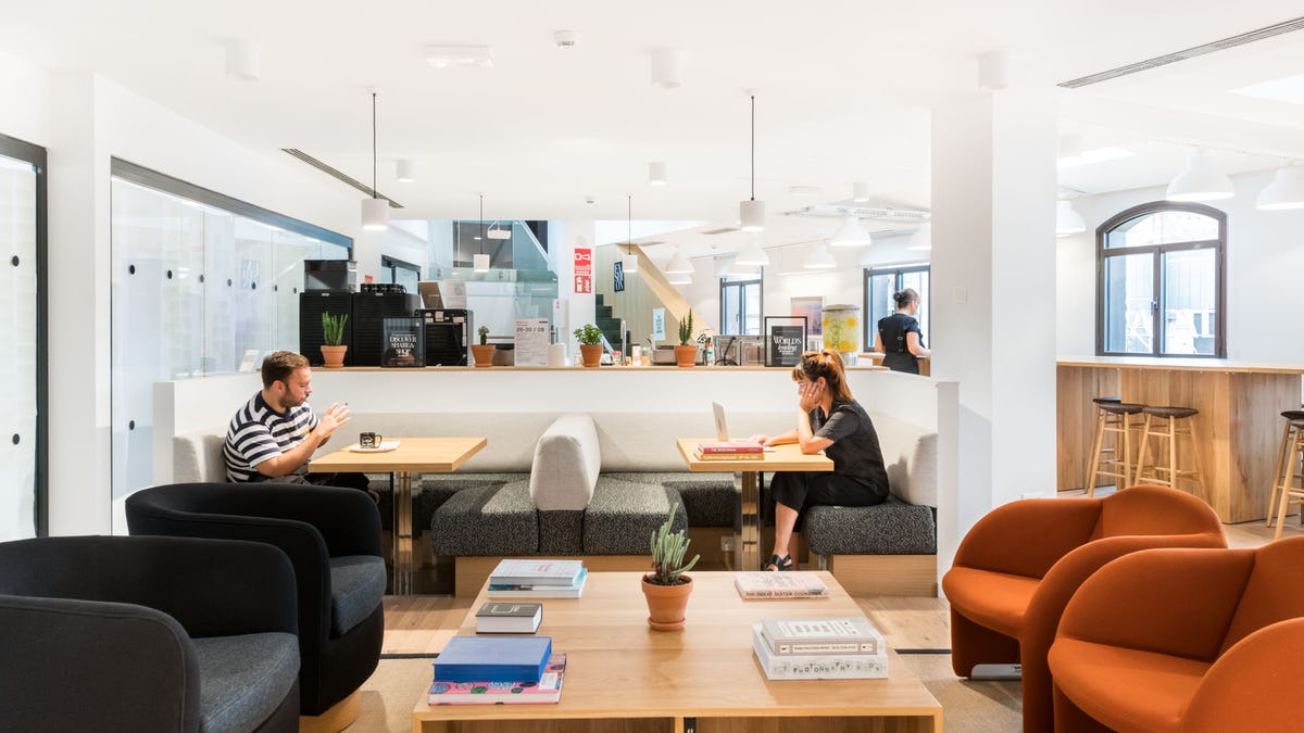 WeWork Diagonal 444 image 3