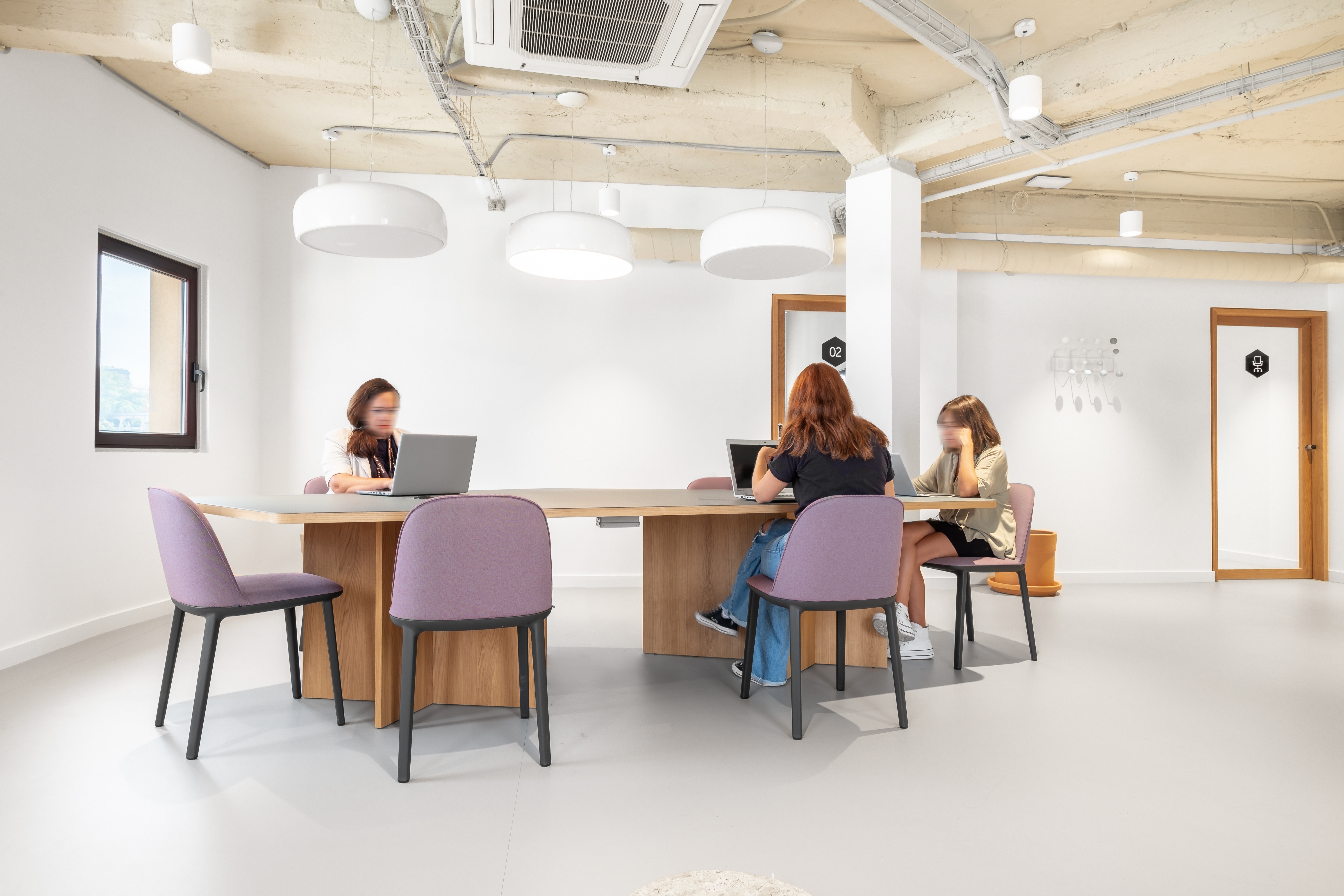 Spaces - Bilbao, Abando image 3