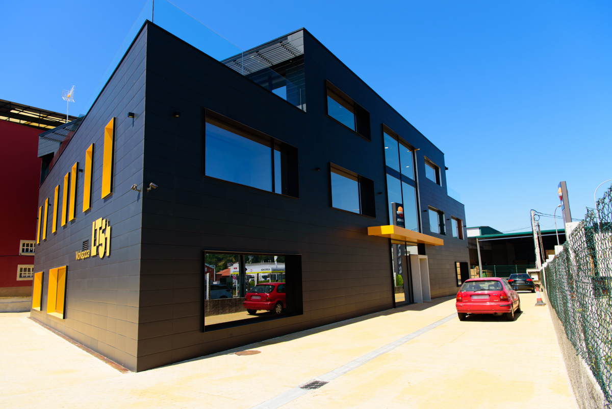 LT51 WORKSPACE image 3