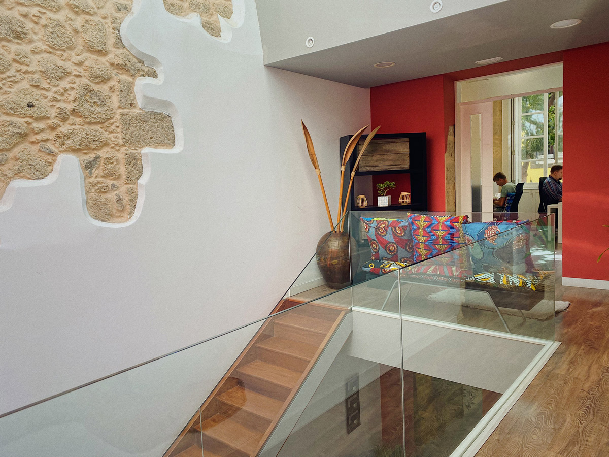 BLACK HOUSE COWORKING image 2