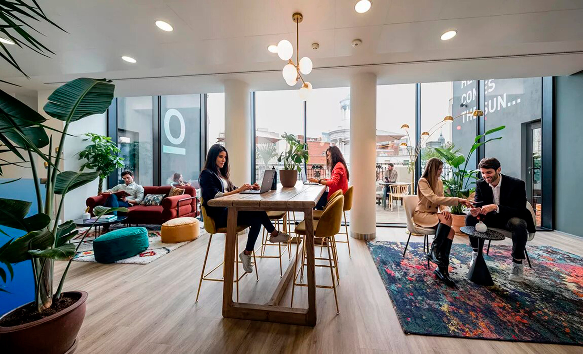 Monday Gran Vía image 4