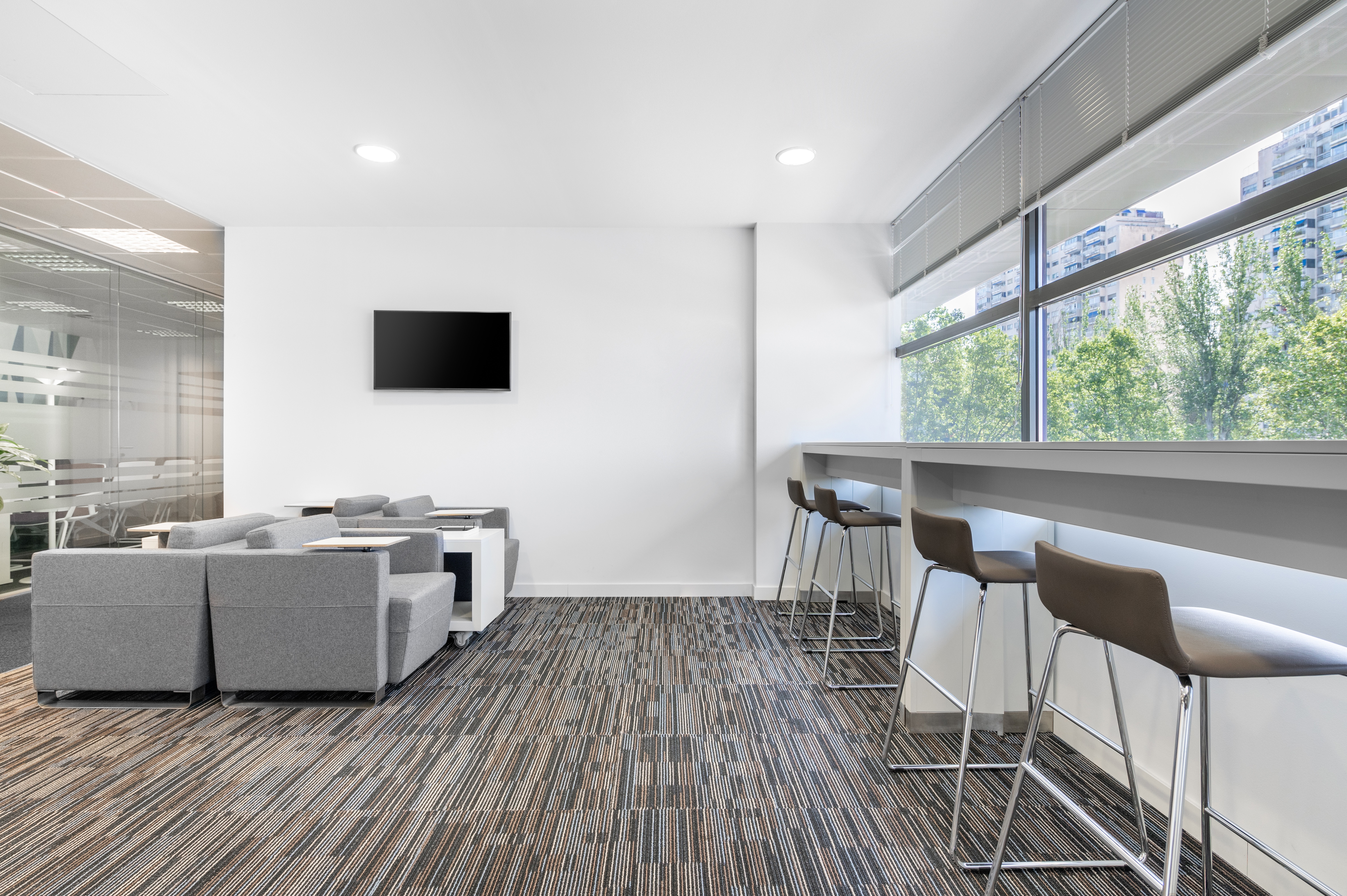 Regus - Madrid, Avenida America image 5