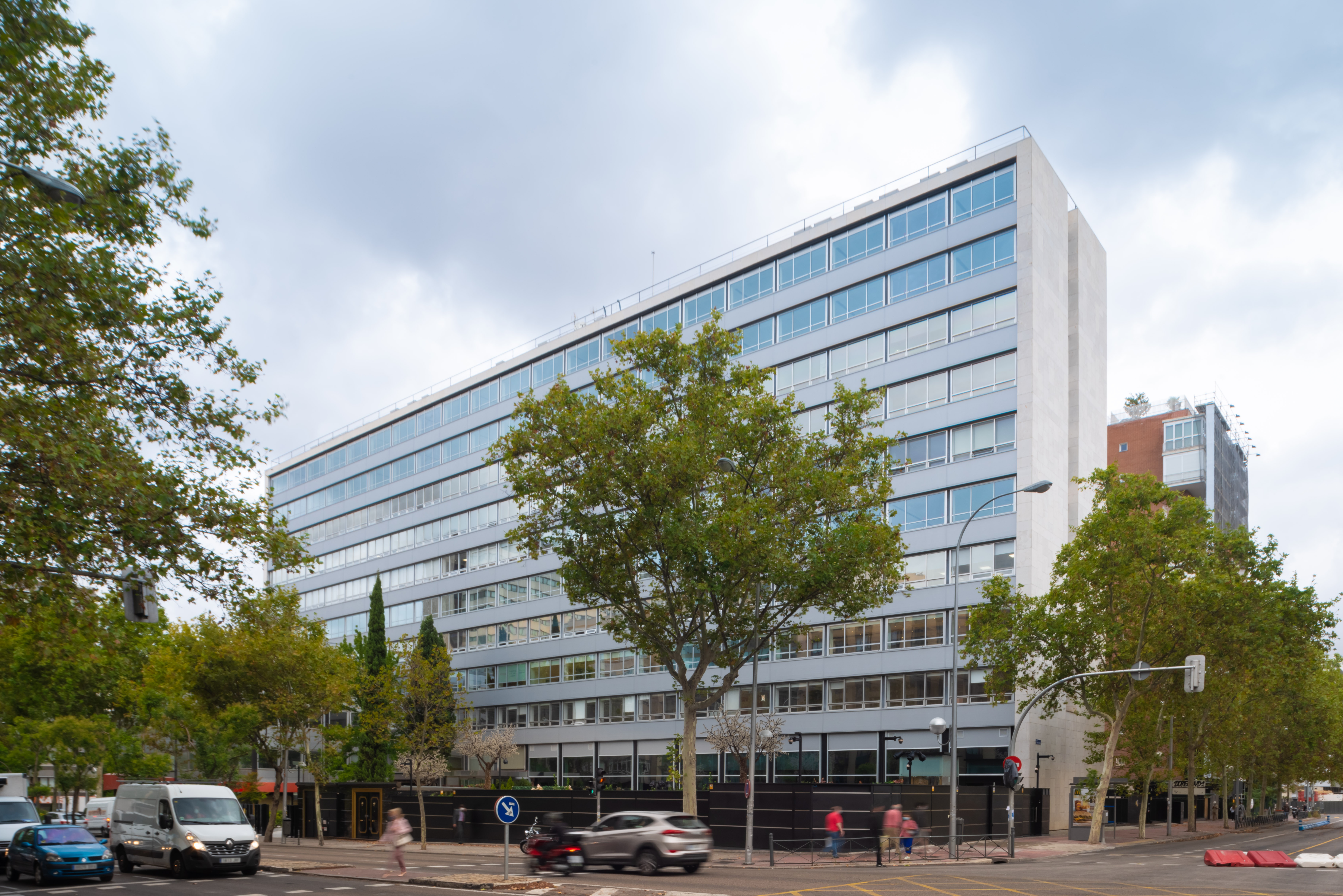 Regus - Madrid, Maria de Molina image 1