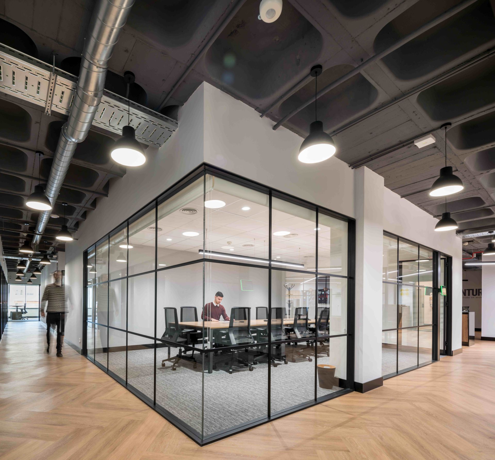 Venture X Madrid image 5