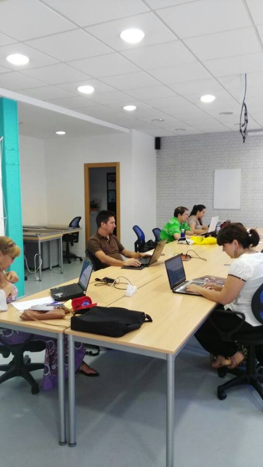 CowUp Majadahonda Coworking image 4
