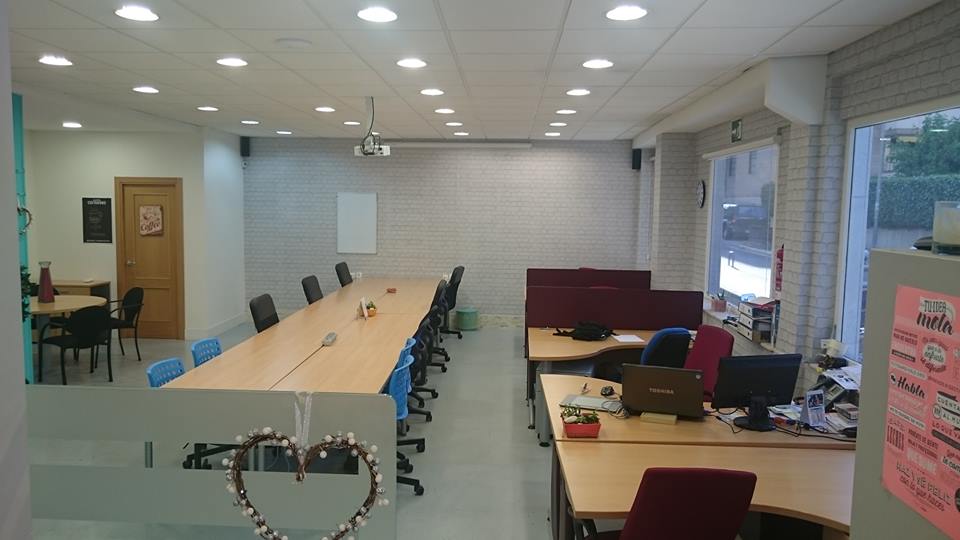 CowUp Majadahonda Coworking image 3