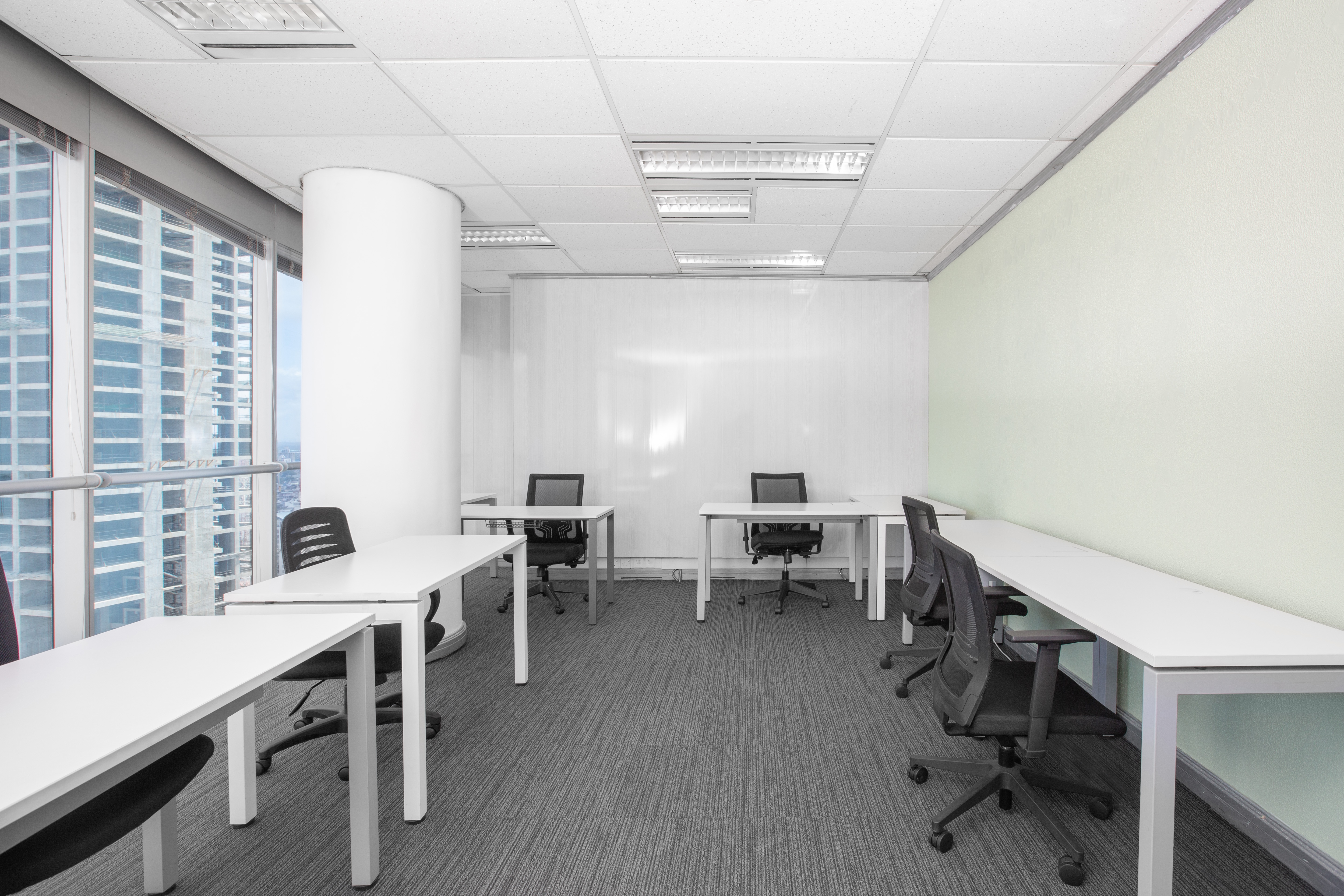 Regus - Colombo, World Trade Centre - Fort image 3