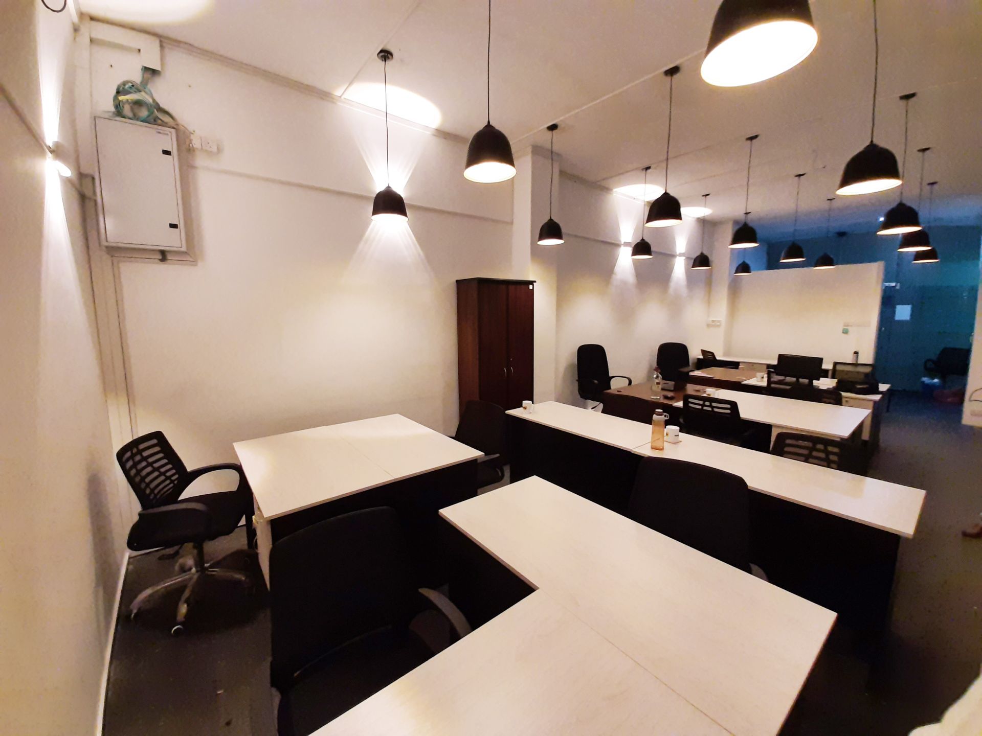 Premium Studio Office image 3