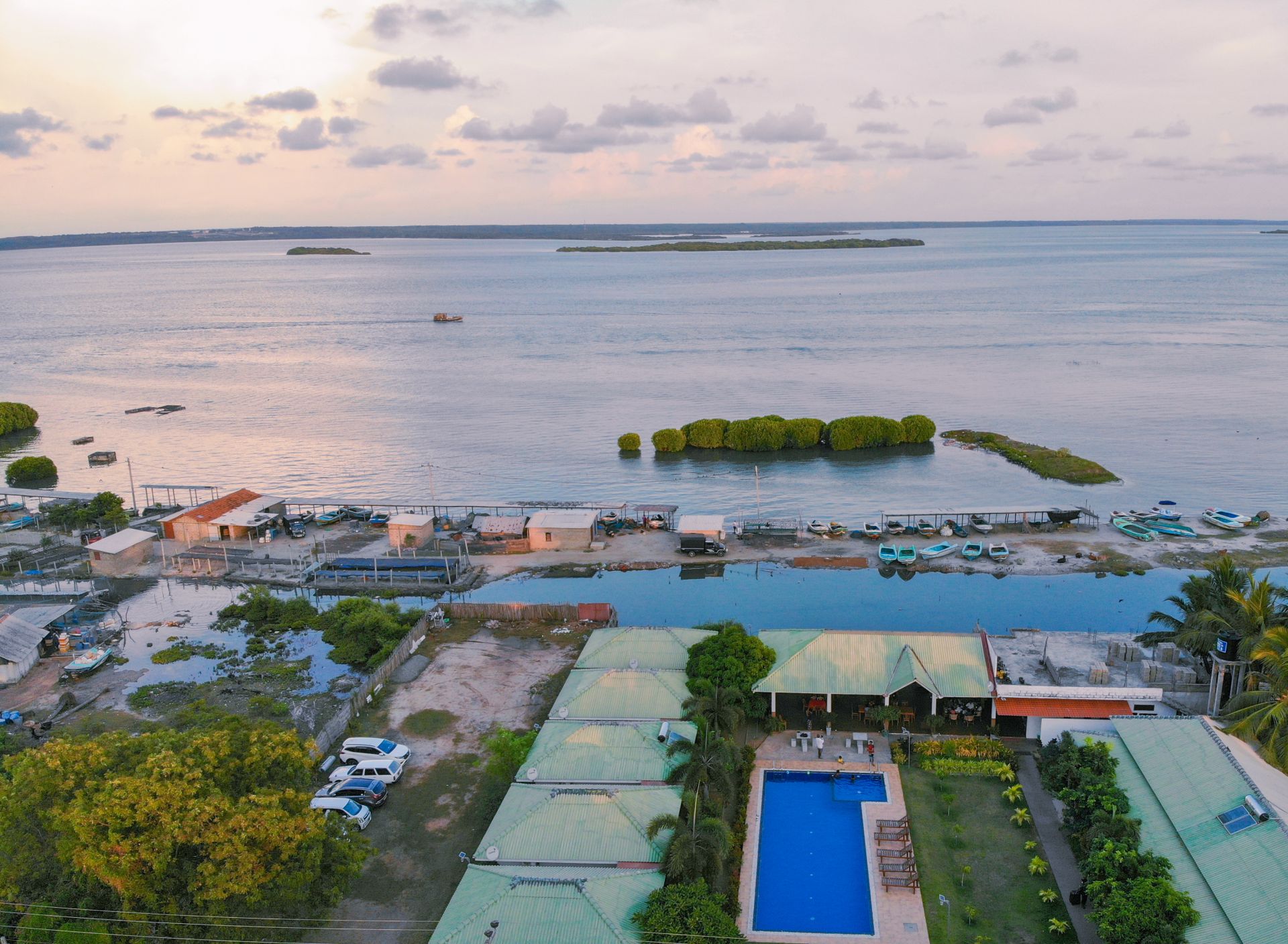 Coworking space at Atara Lagoon Kalpitiya image 5