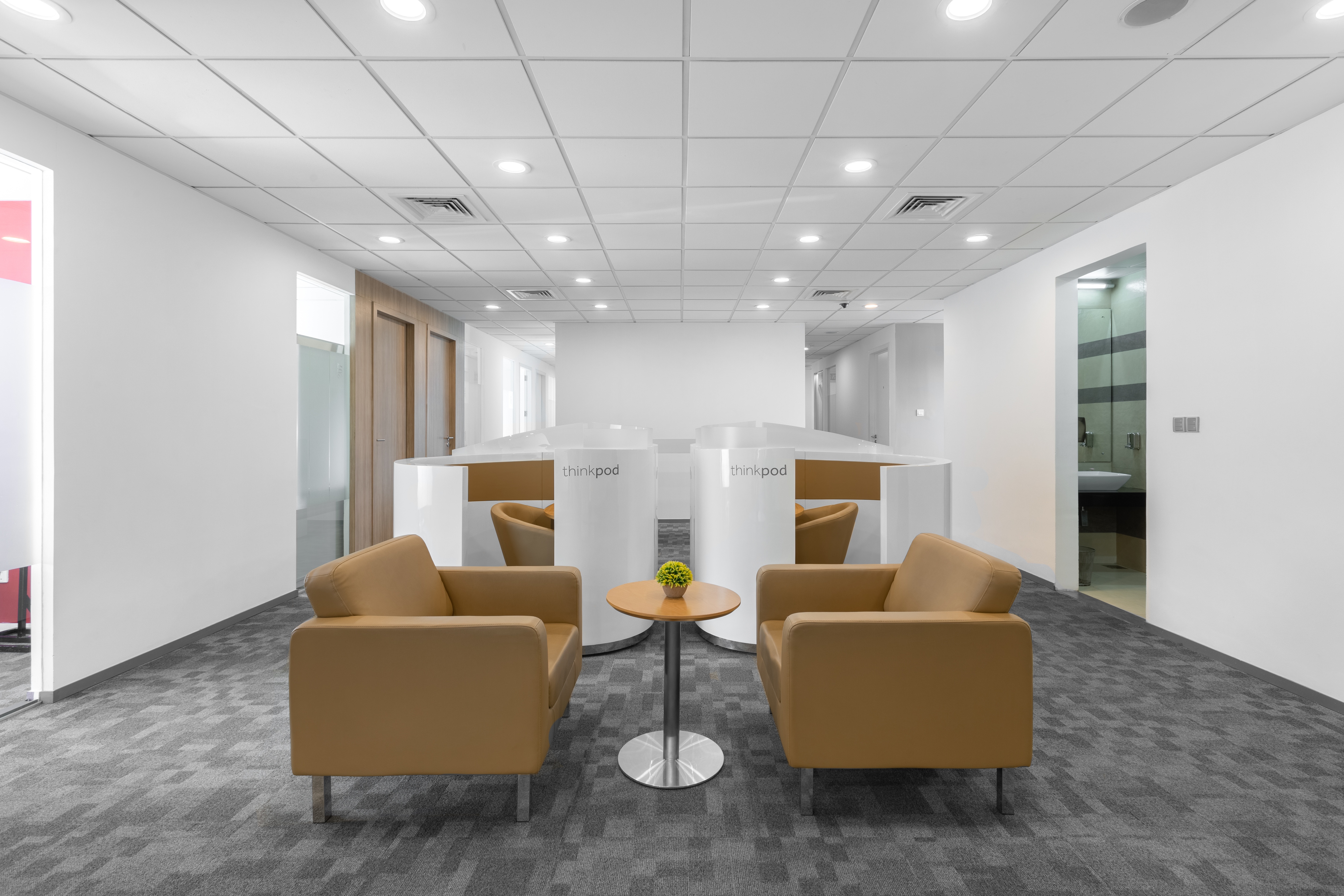 Regus - Kotte, Paramount Tower (Nawala) image 5