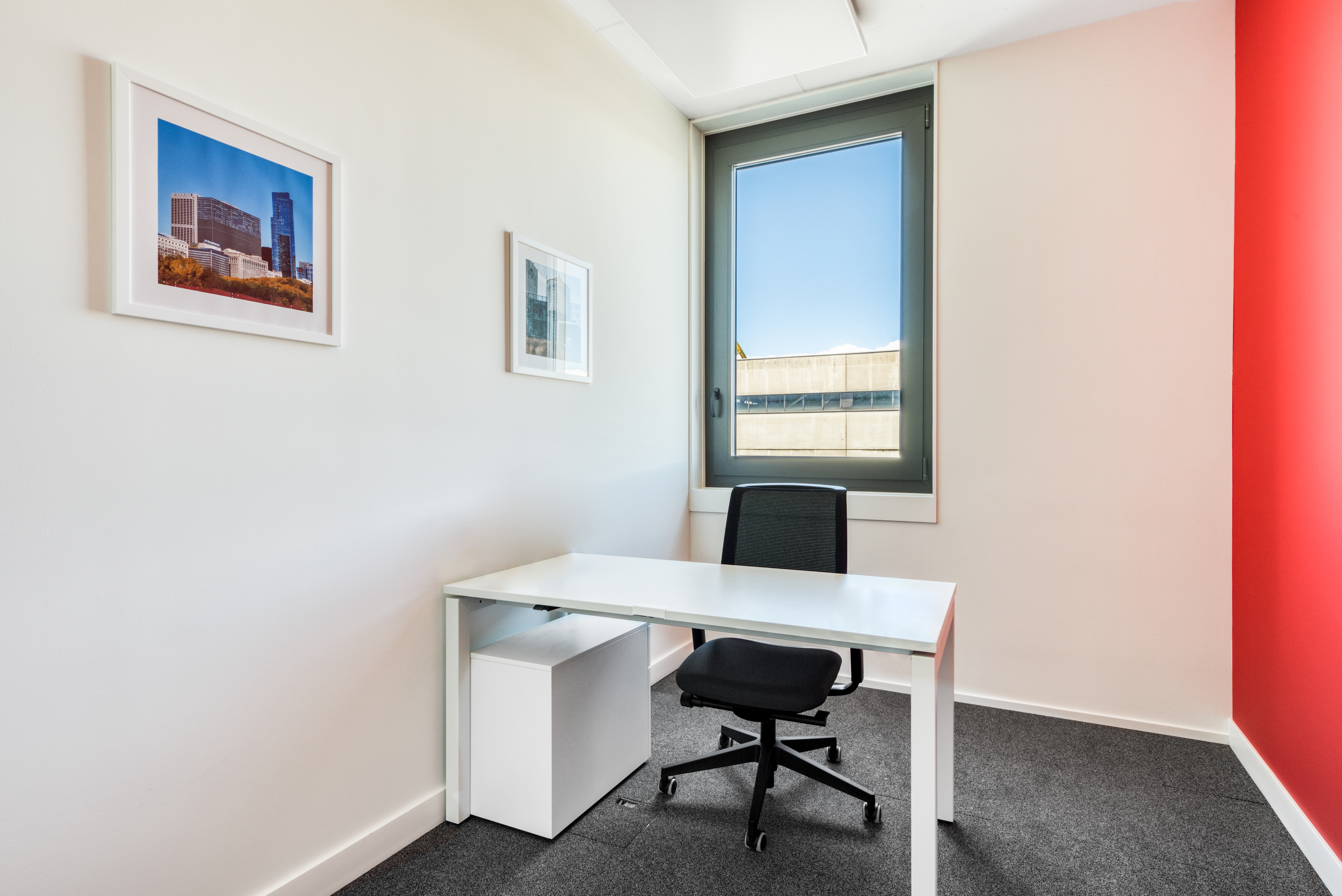 Regus - Geneva, Business Terminal image 3