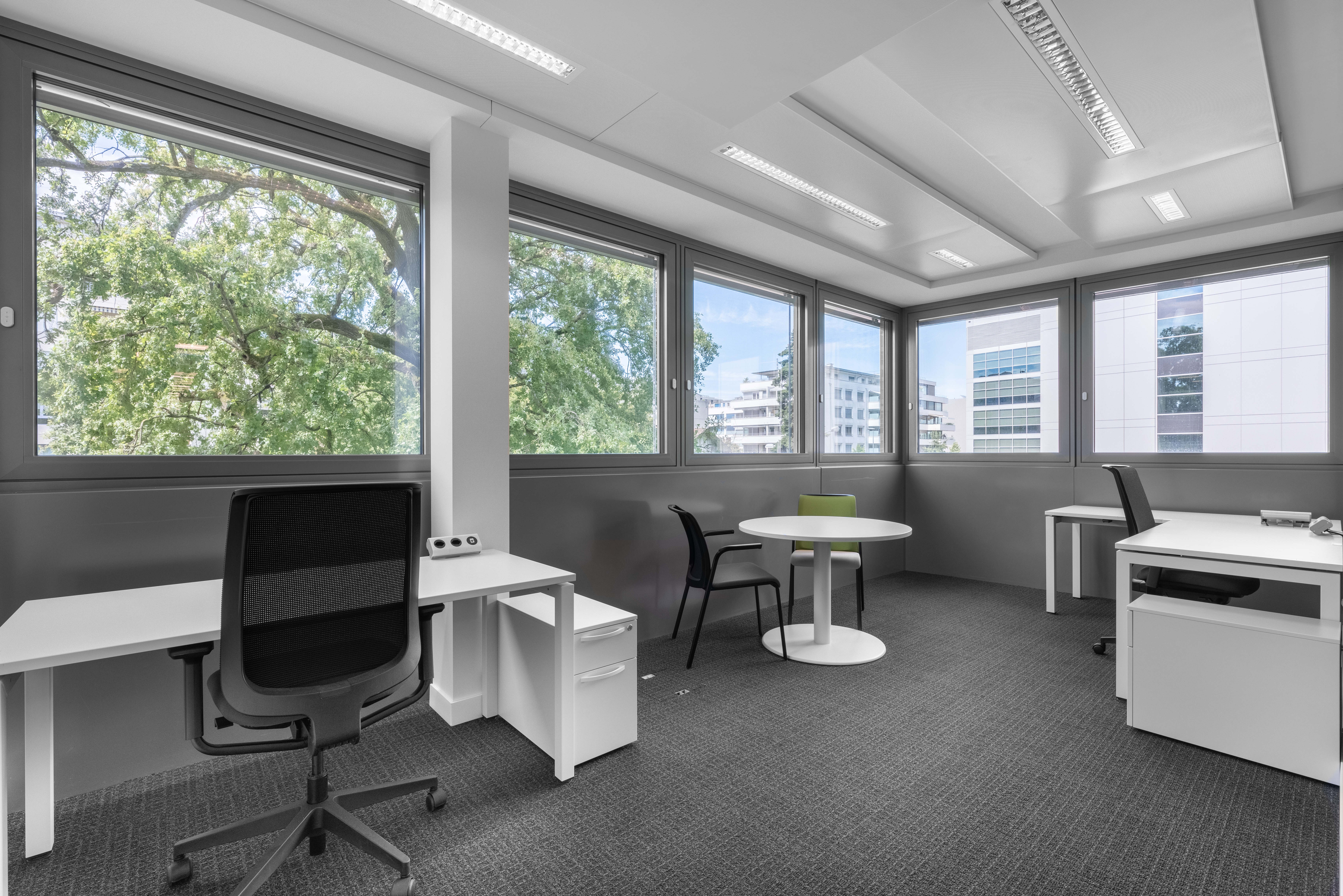 Regus - Geneva Nations (3rd floor) image 3