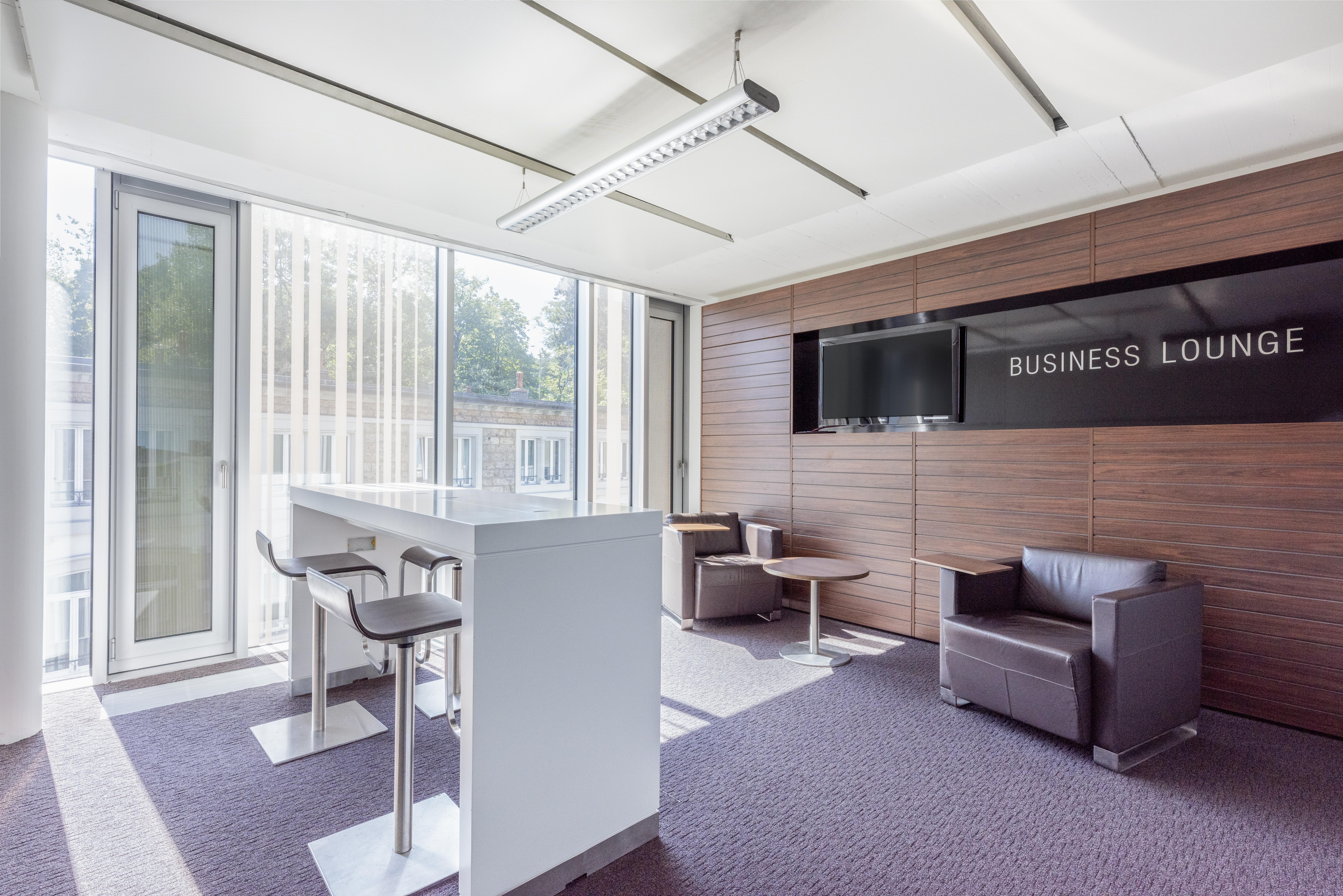 Regus - Lausanne, City Flon image 5