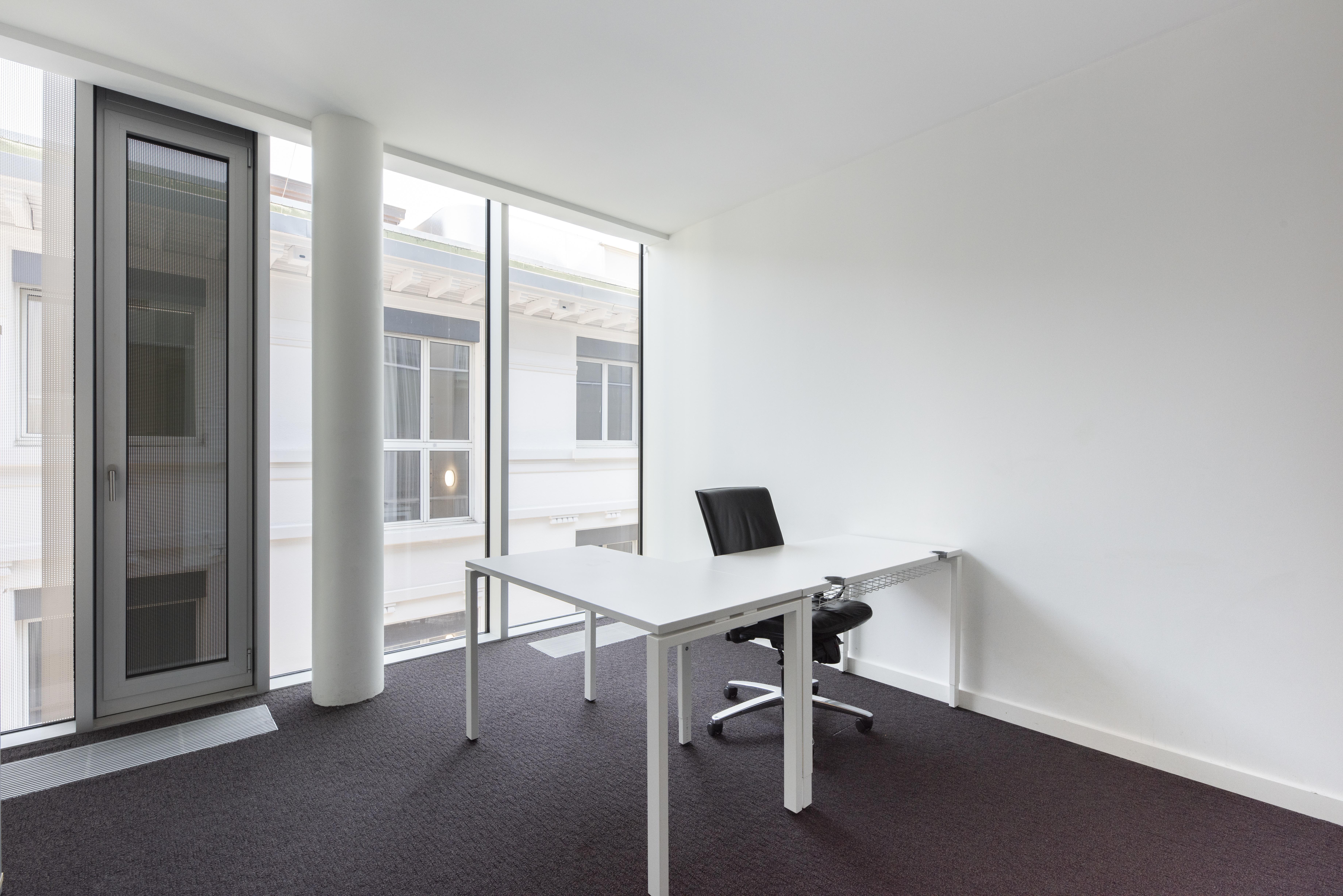 Regus - Lausanne, City Flon image 3