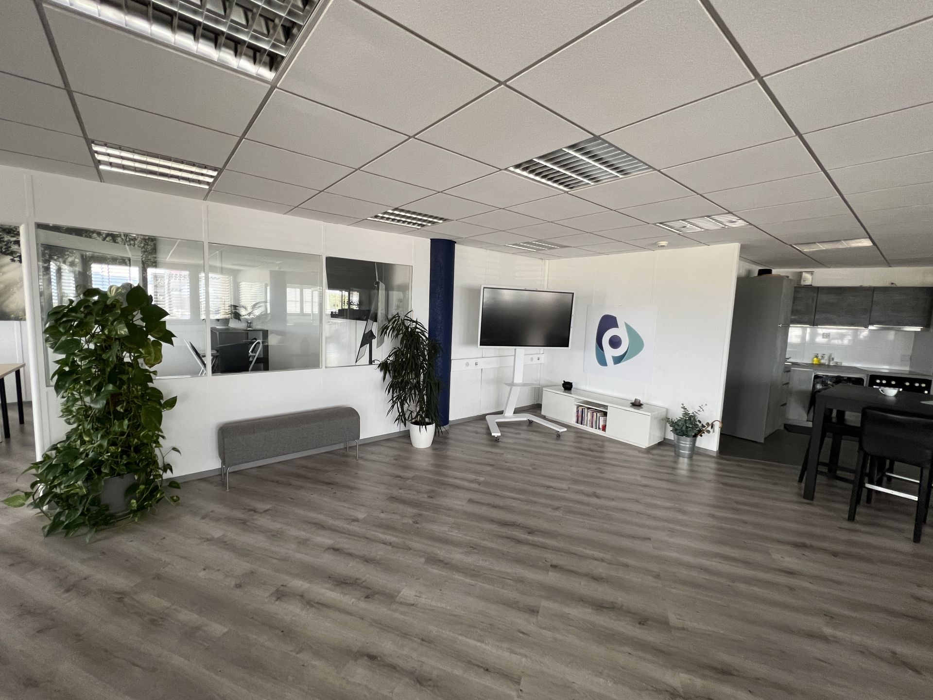 Play Digital image 4