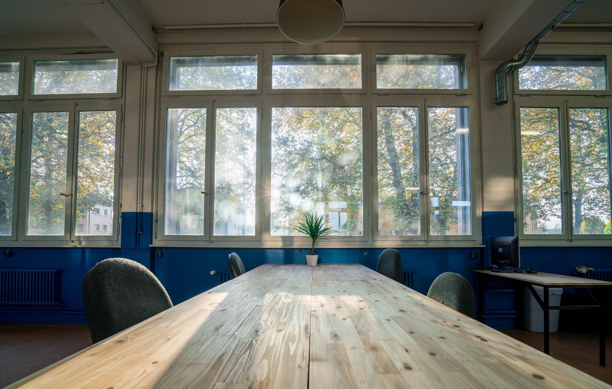 blueLab Coworking image 2