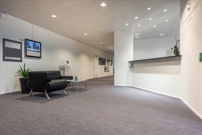 Premium Business Center image 3