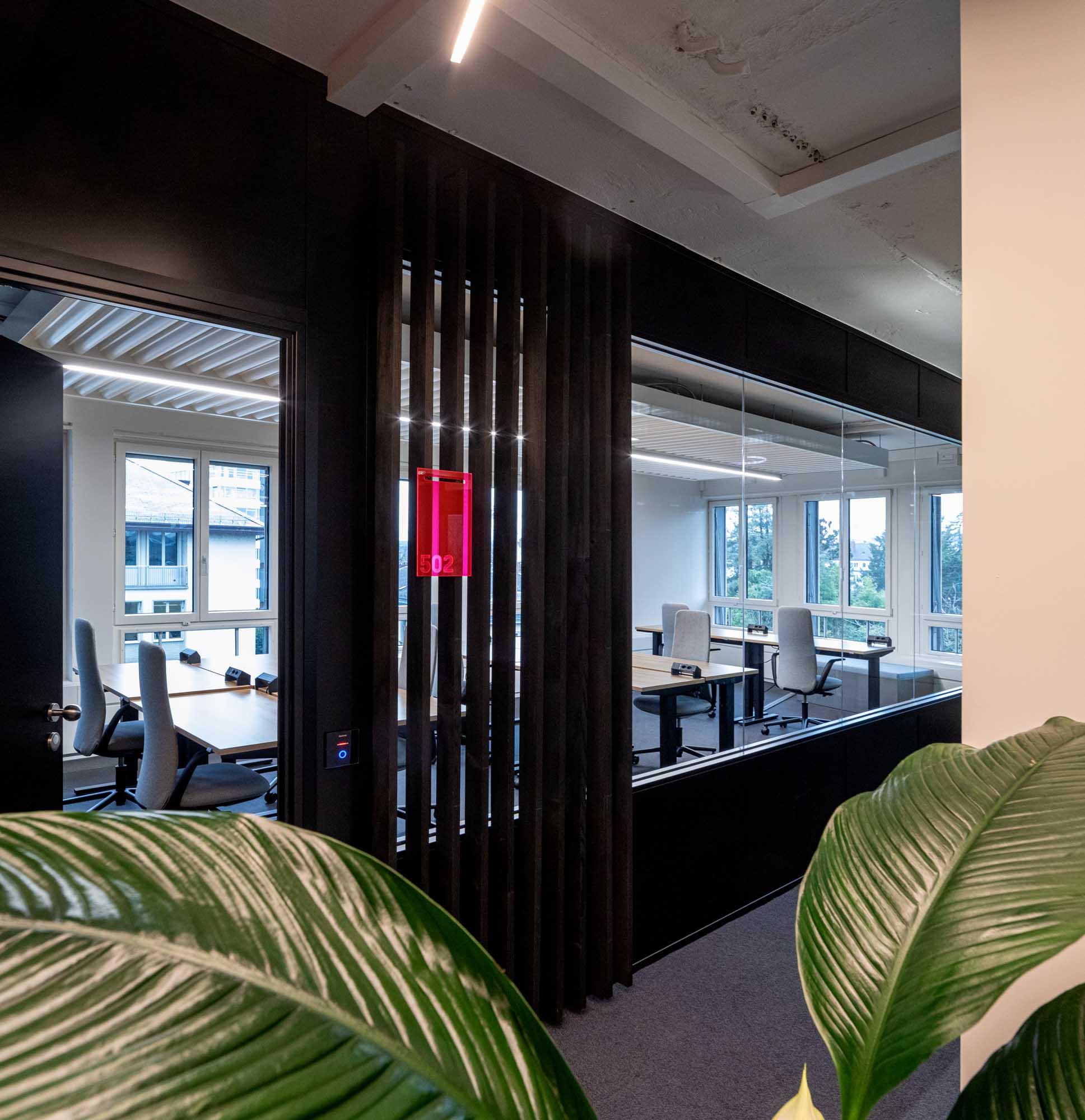 HeadsQuarter – The Hip image 5