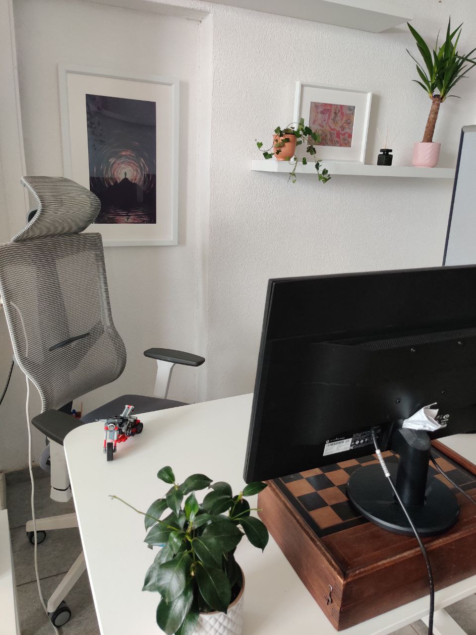 Swiss NFT Association Co-Working Space image 3