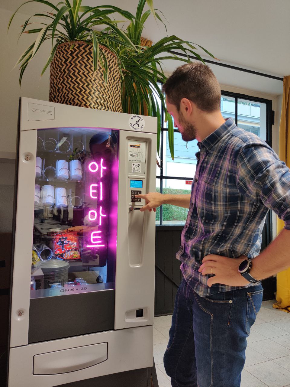 Swiss NFT Association Co-Working Space image 5