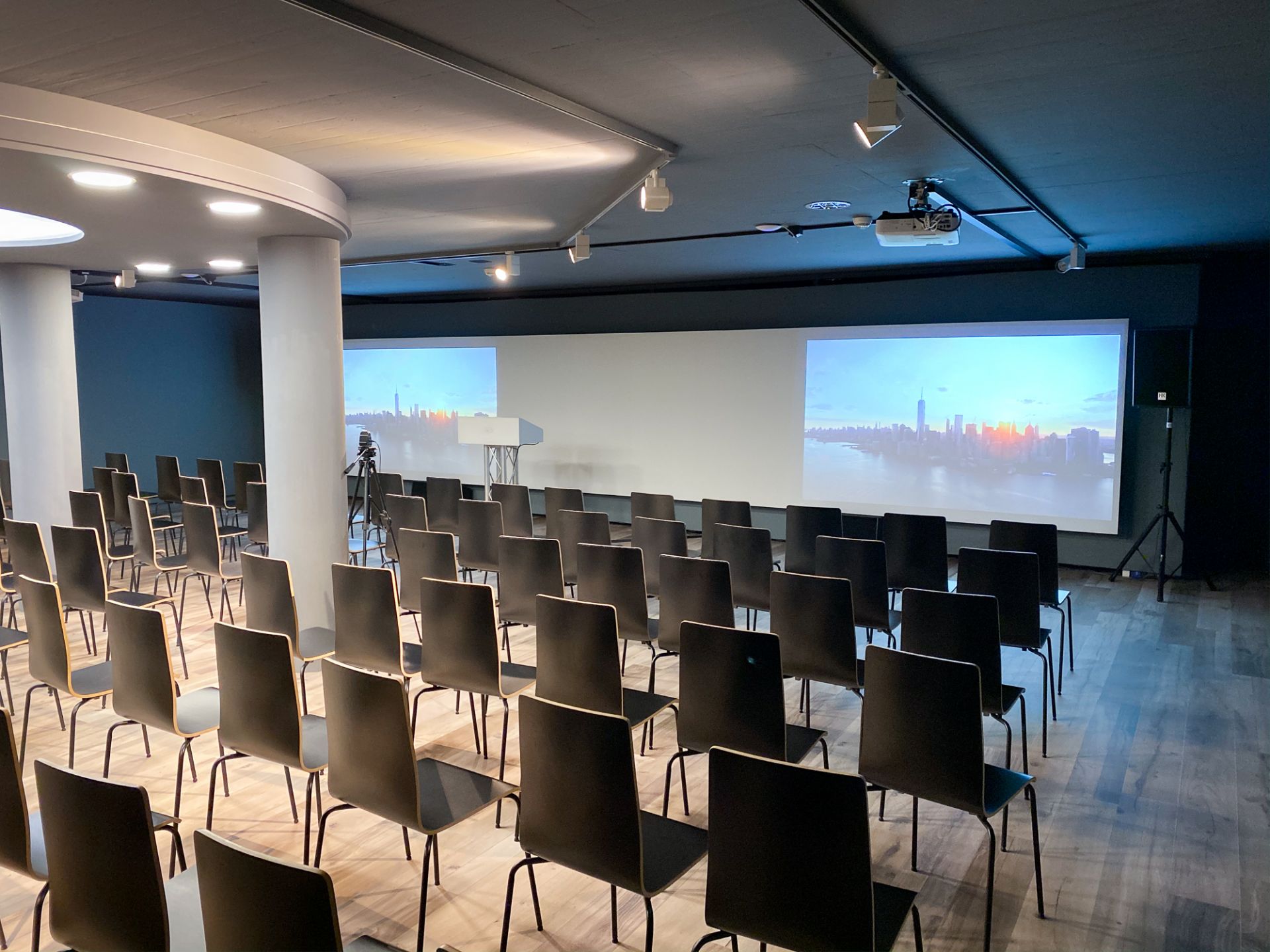 Trust Square image 5