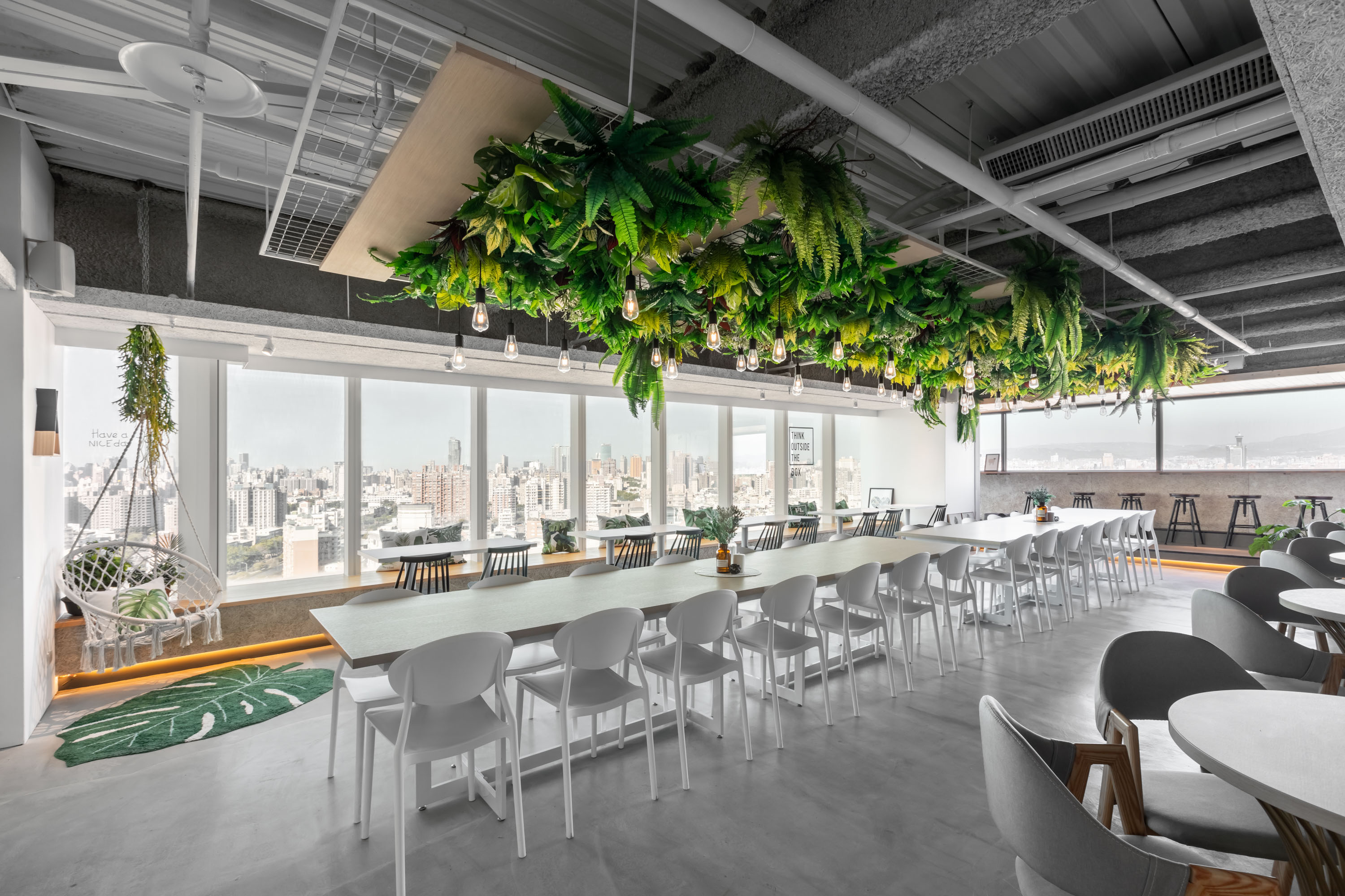 STARCOFREE COWORKING SPACE image 5