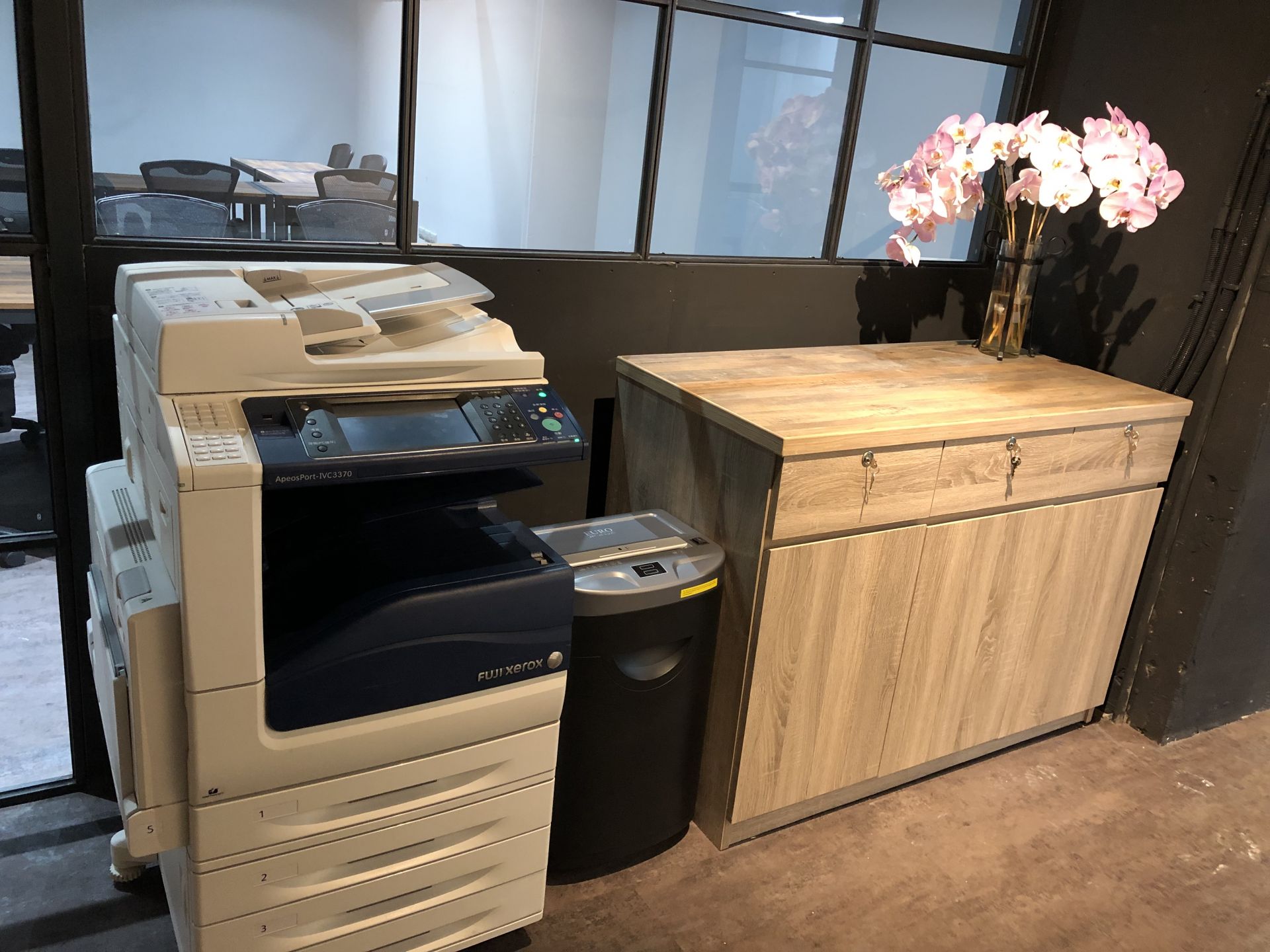 Buffett International Business Center image 5