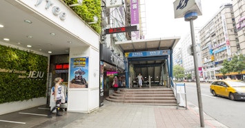 Doplin Business Center 3 (Zhongxiao Dunhua Metro Station BL16) profile image