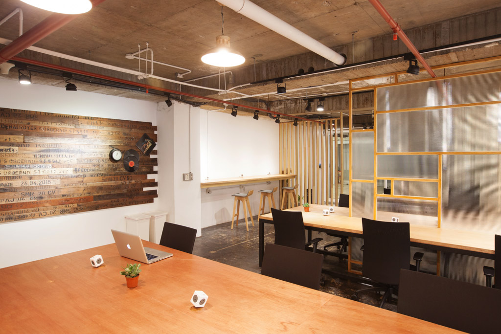 STOREASY COWORKING SPACE (NANMEN STORE) image 4