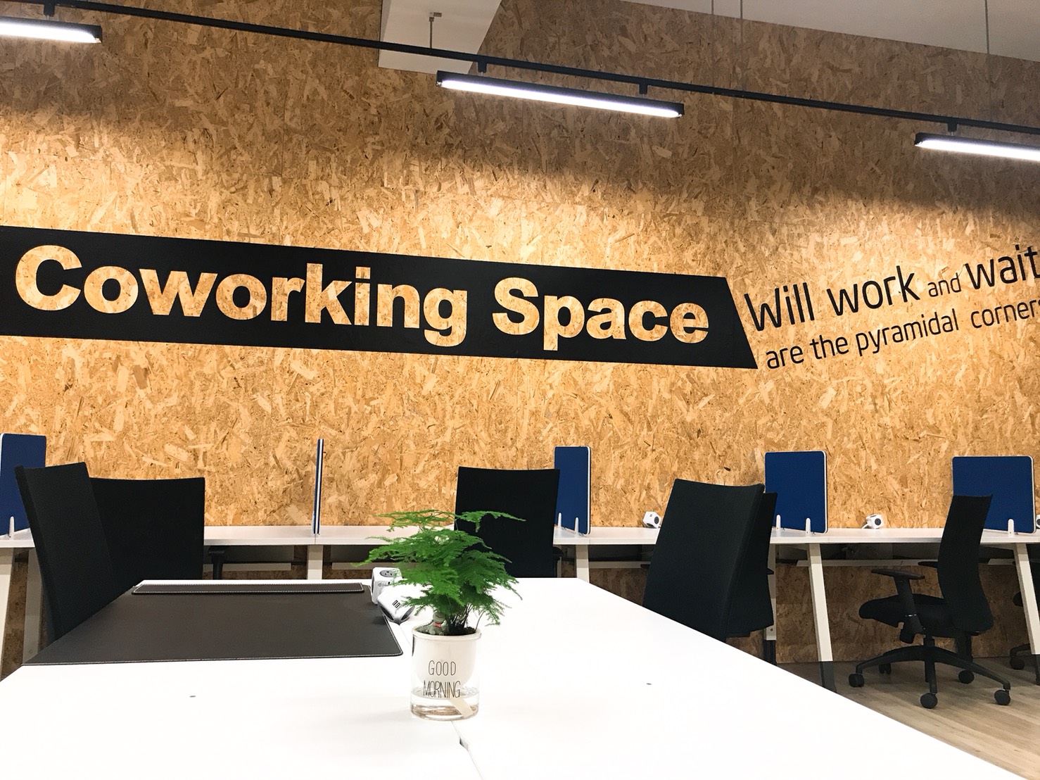 STOREASY COWORKING SPACE (XINYI STORE) image 3