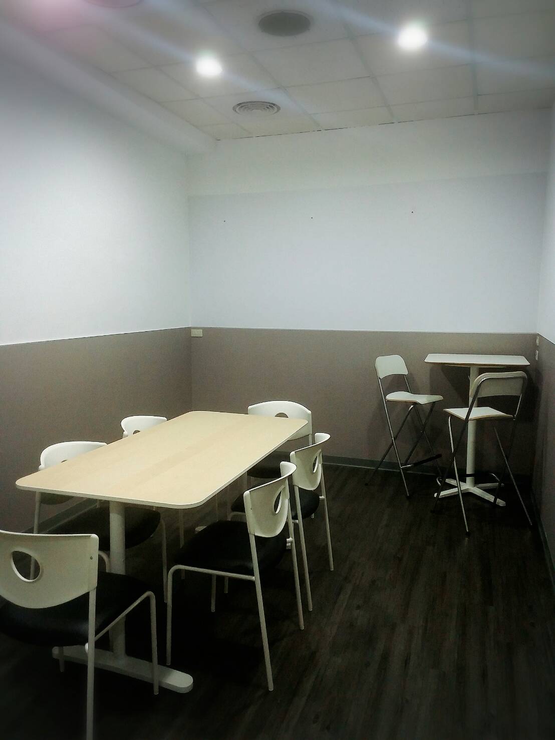 The Tutor Cafe image 5