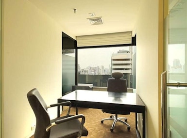 Found Serviced Office image 5
