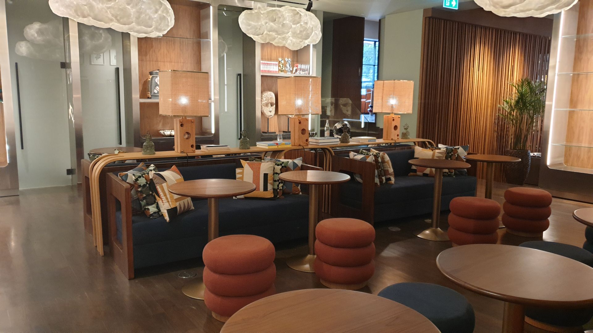 FORUM by The Public House Hotel image 2