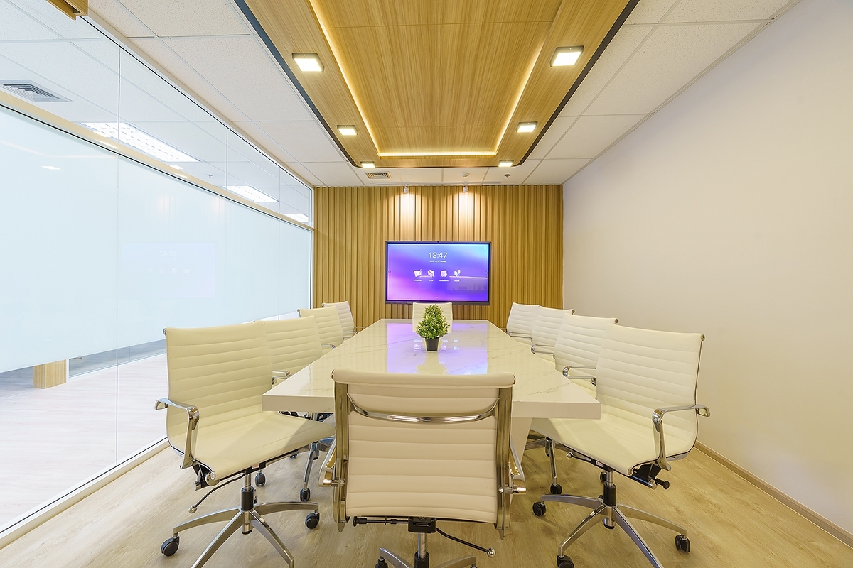 Linuxx Serviced Office - Emporium Tower 21st Fl., Phrom Phong Branch image 4