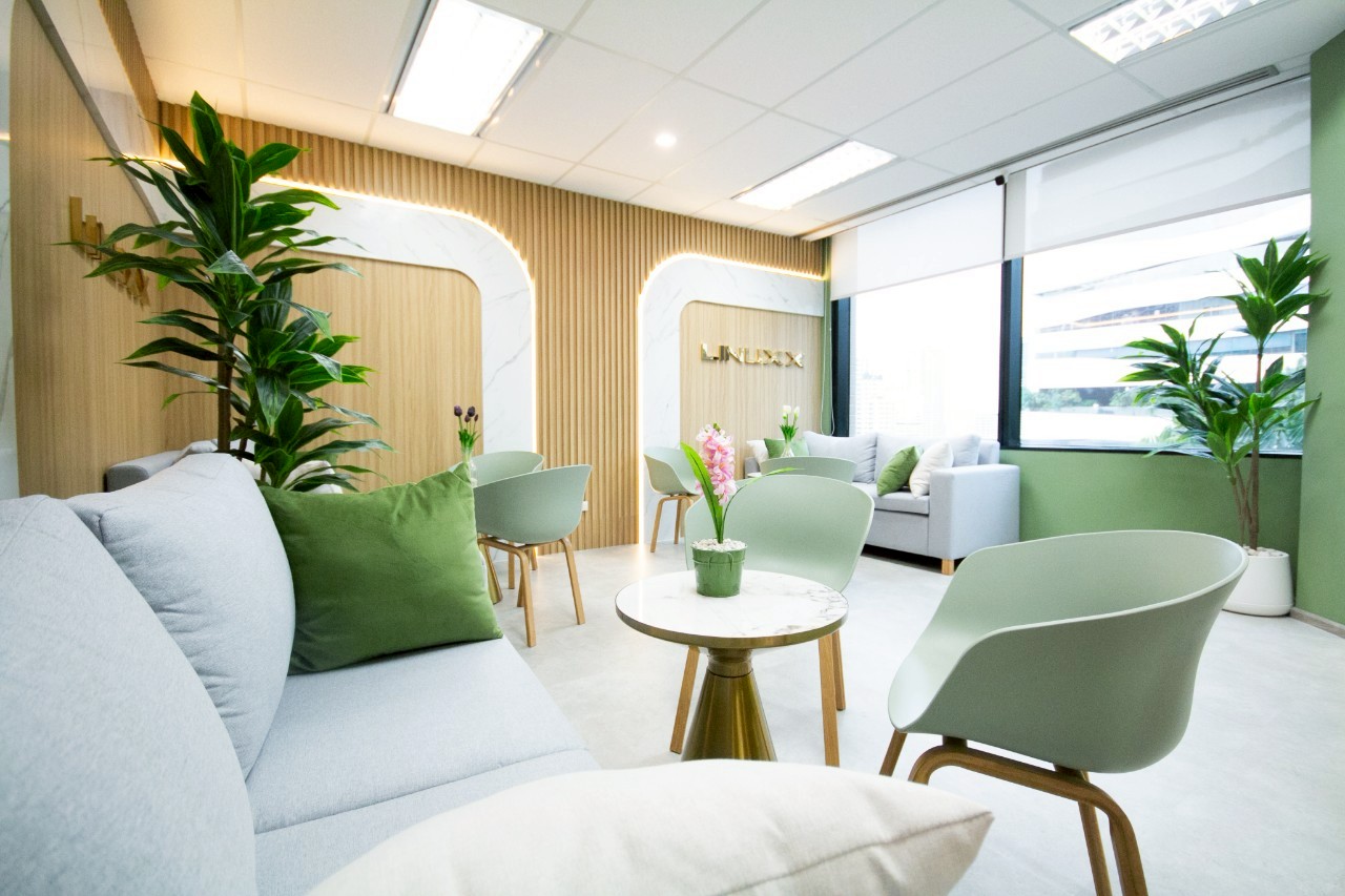 Linuxx Serviced Office - Emporium Tower, Phrom Pong Branch image 3