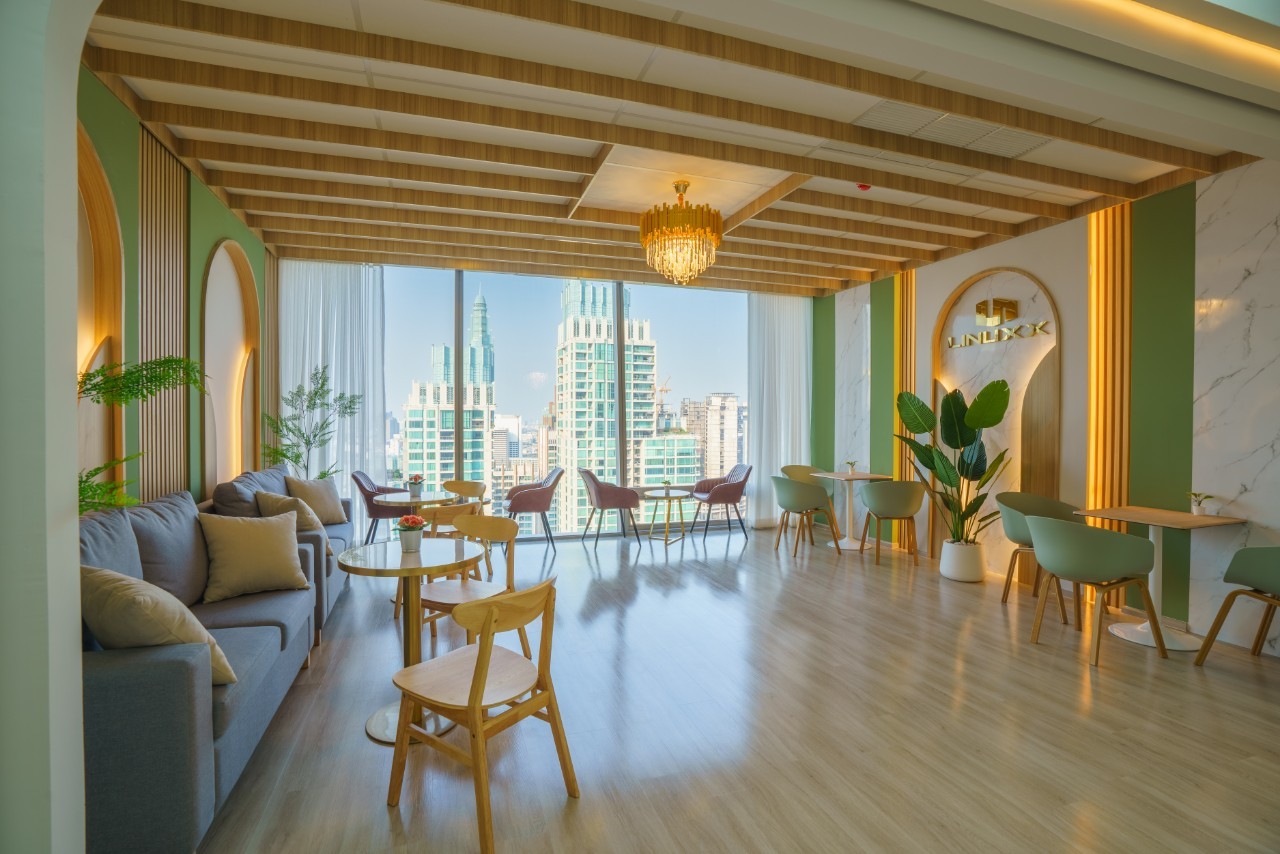 Linuxx Serviced Offices image 2