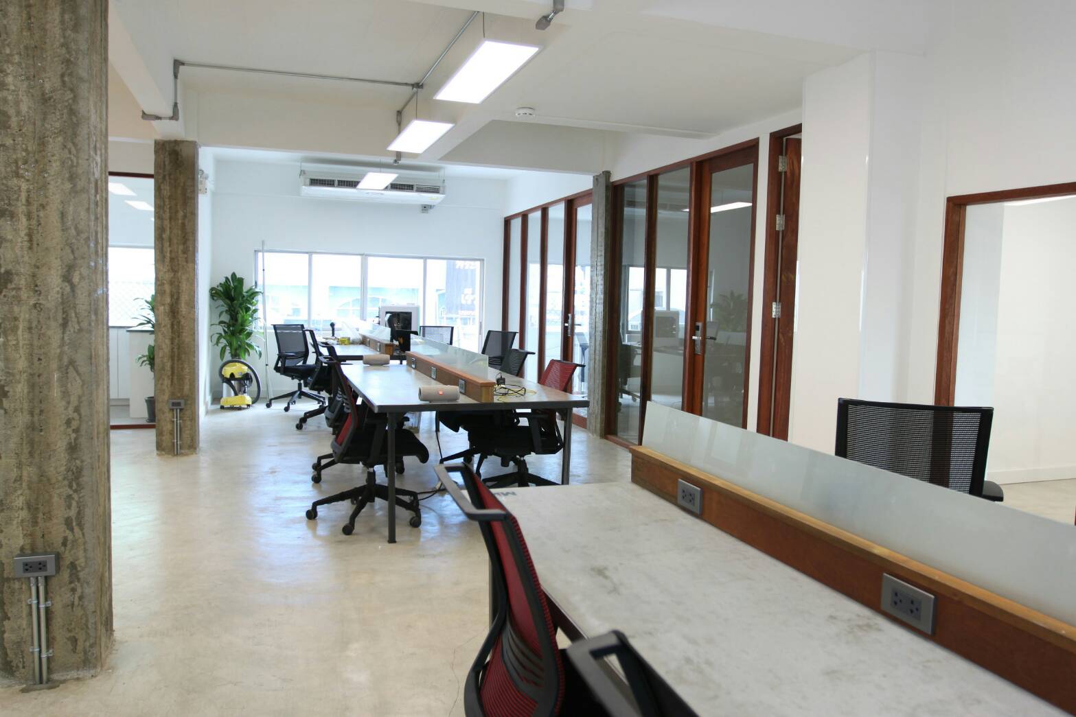 Mint WorkLounge image 2