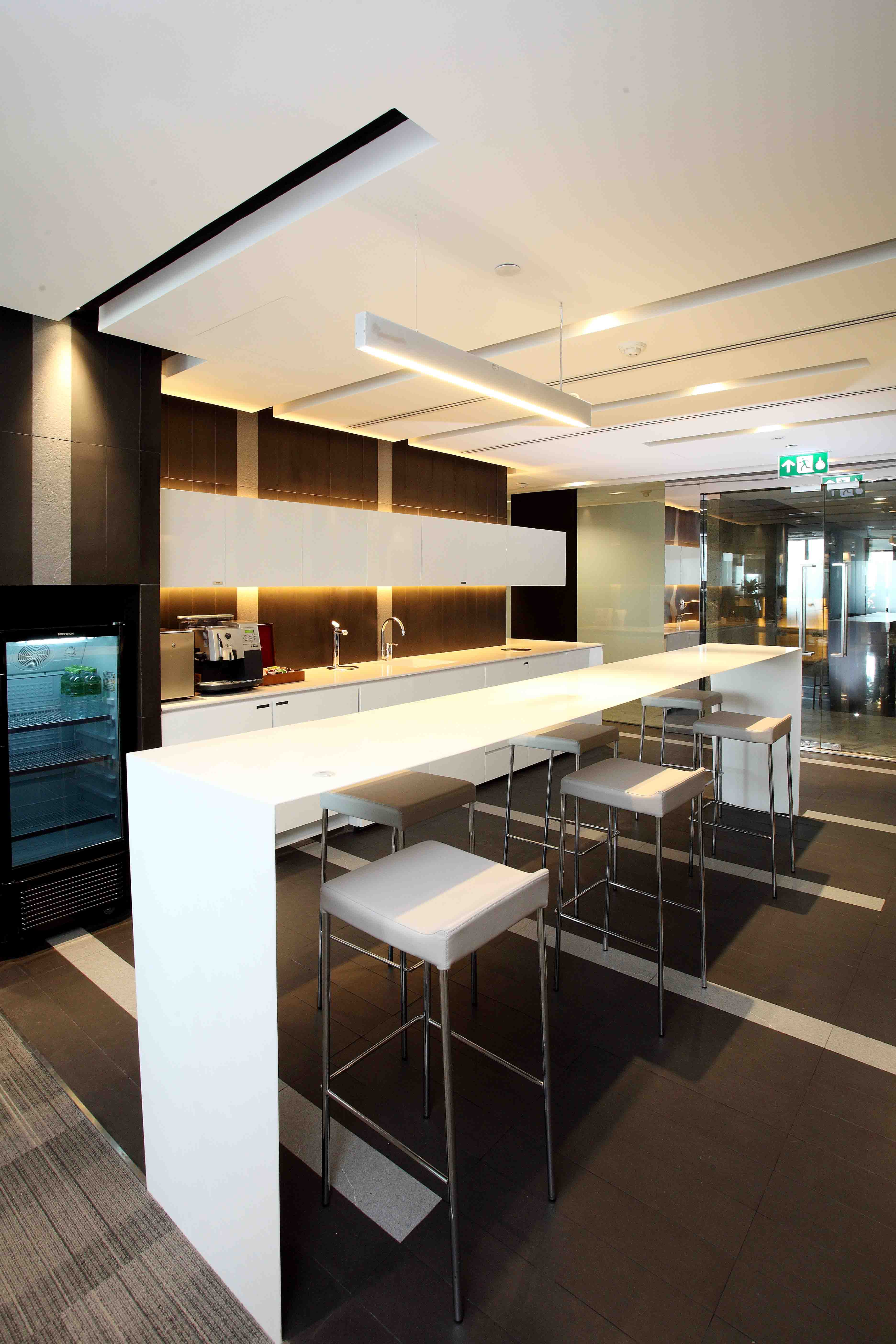 Regus Exchange Tower image 5